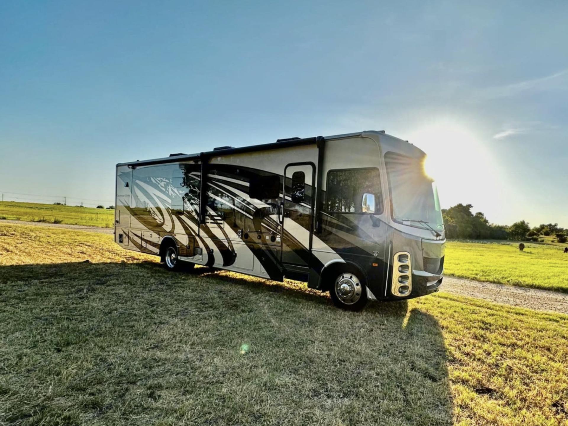 2023 FOREST RIVER GEORGETOWN 5 SERIES 36B