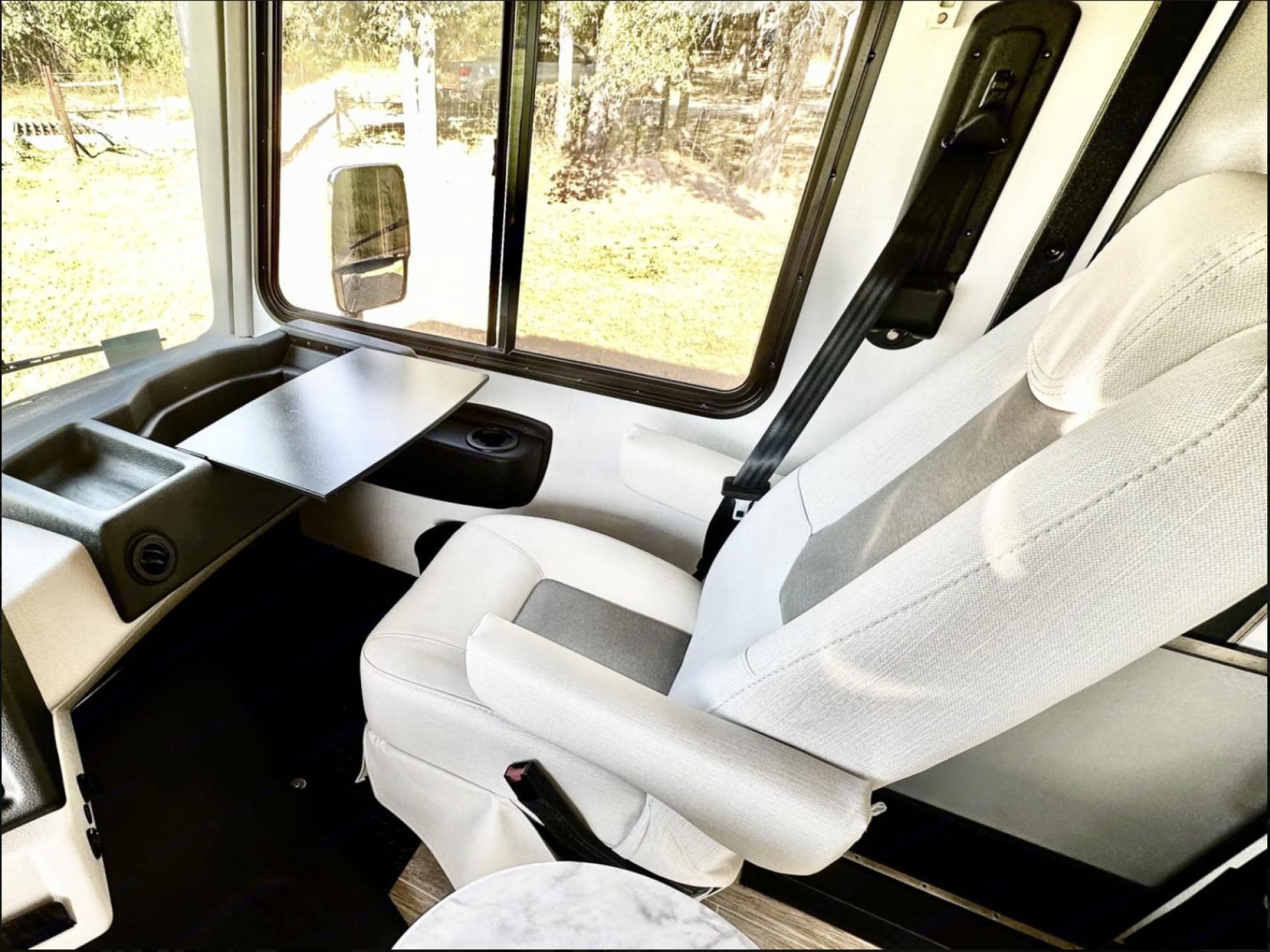 2023 FOREST RIVER GEORGETOWN 5 SERIES 36B