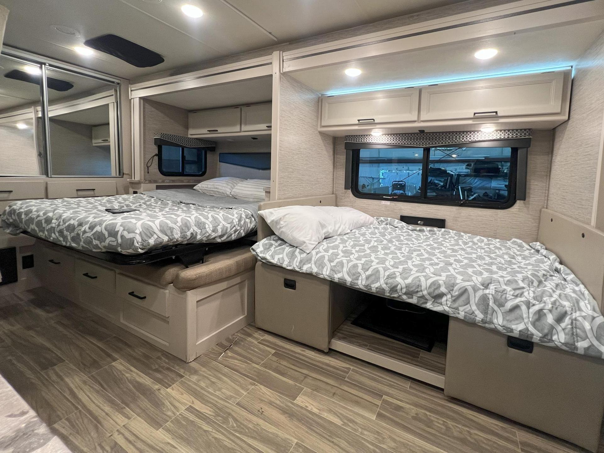 2022 THOR MOTOR COACH COMPASS 23TW