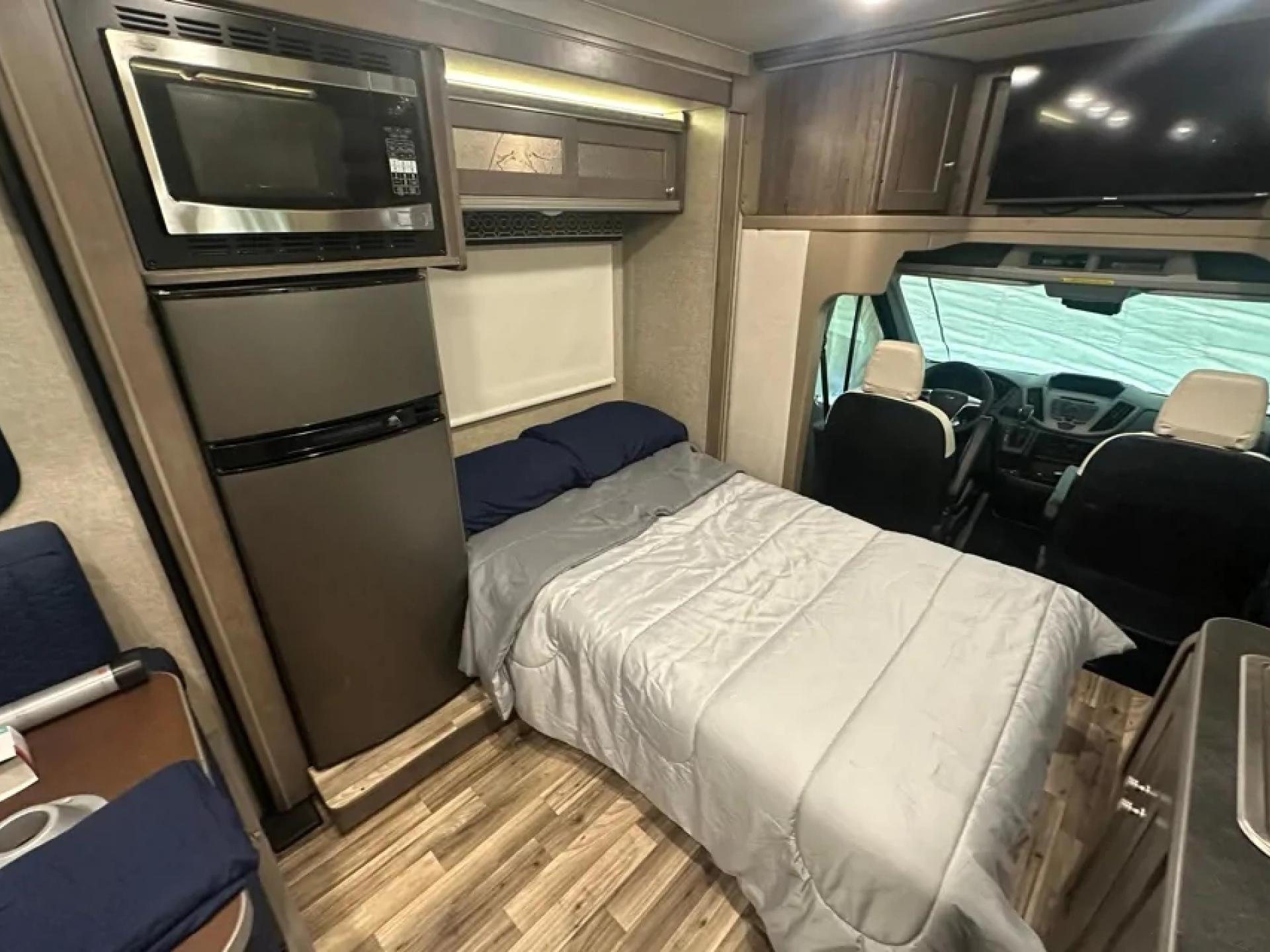 2017 WINNEBAGO FUSE 23A