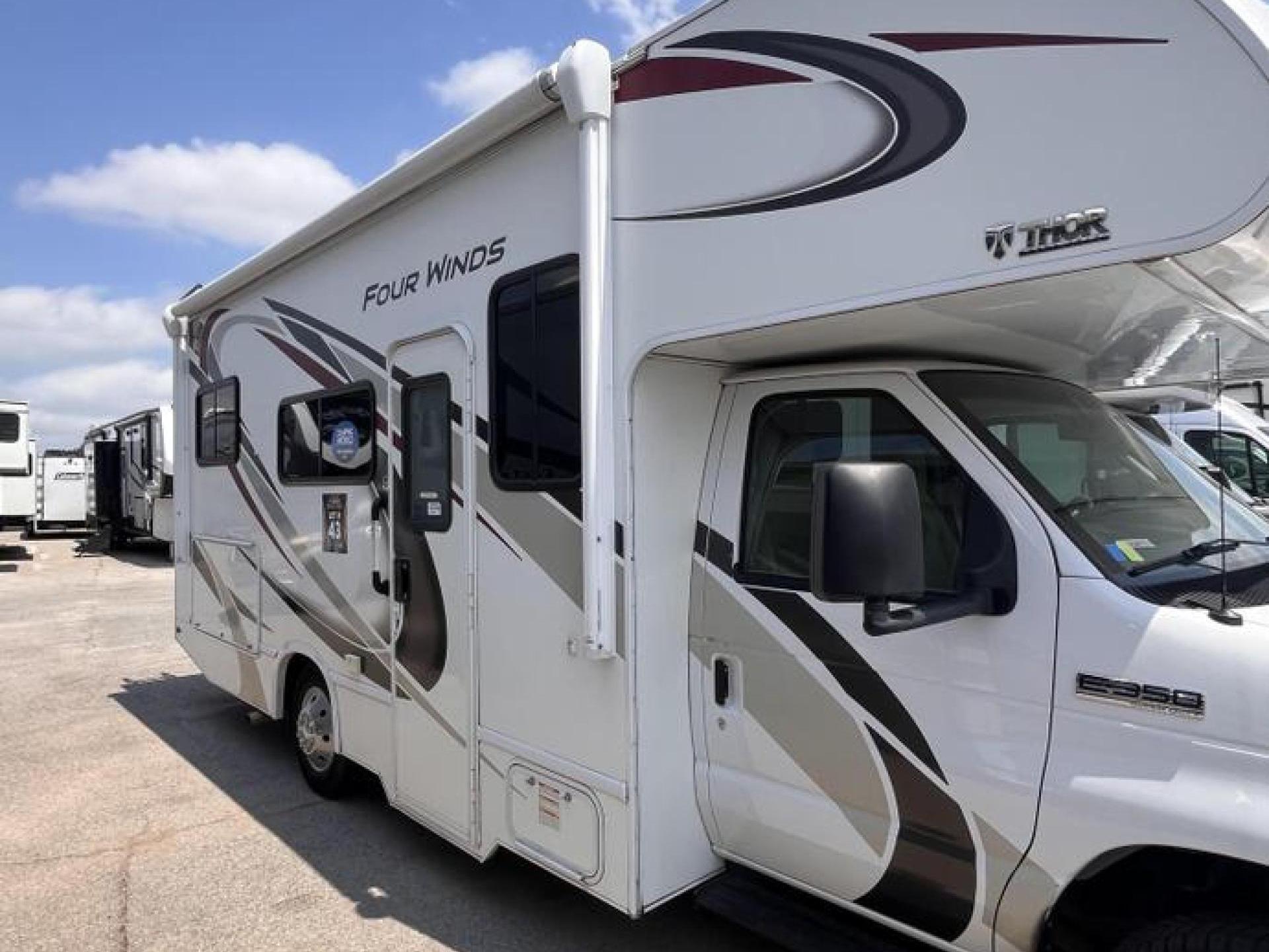 2021 THOR MOTOR COACH FOUR WINDS 24FF