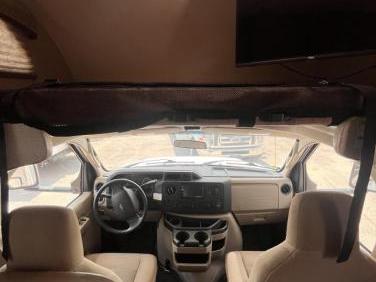 2021 THOR MOTOR COACH FOUR WINDS 24FF