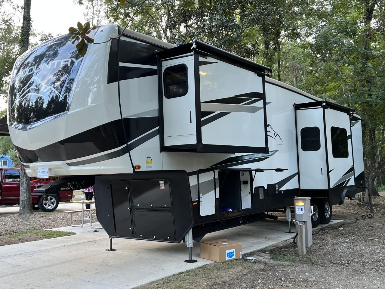 2022 HEARTLAND BIG COUNTRY 3703RK