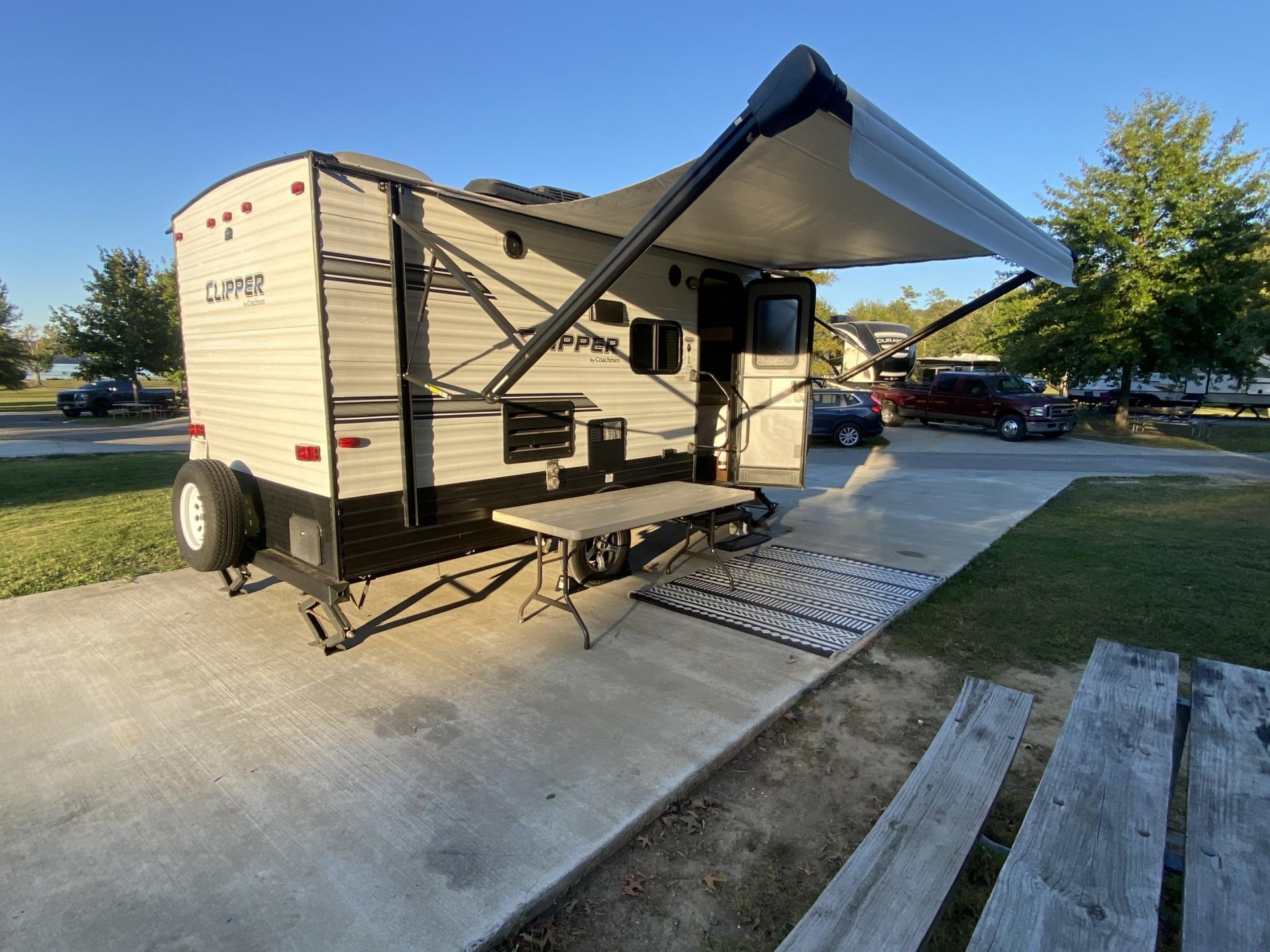 2018 COACHMEN CLIPPER 17BHS