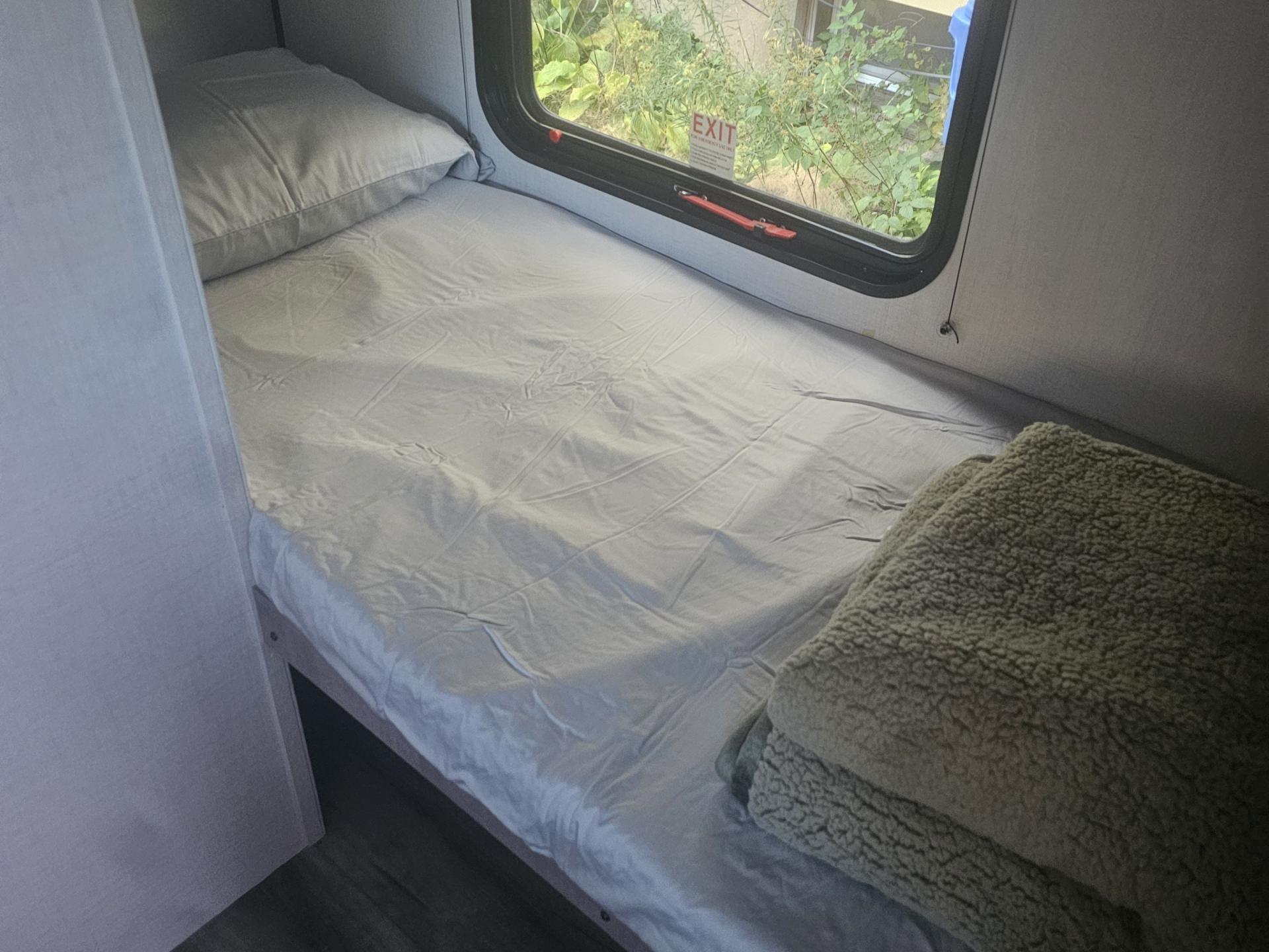 2024 COLEMAN COLEMAN LANTERN 17B