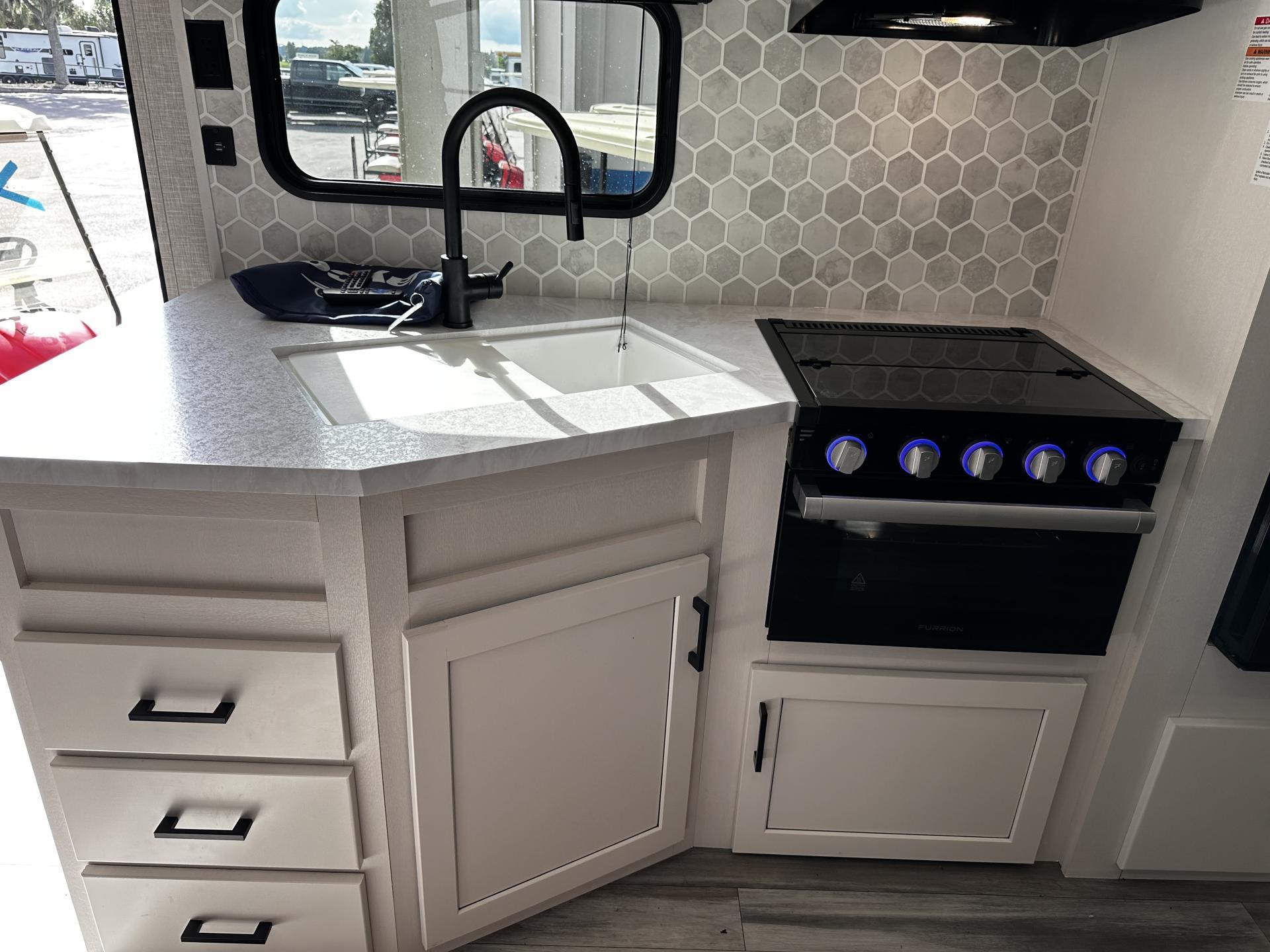2024 JAYCO JAY FLIGHT 324BDS