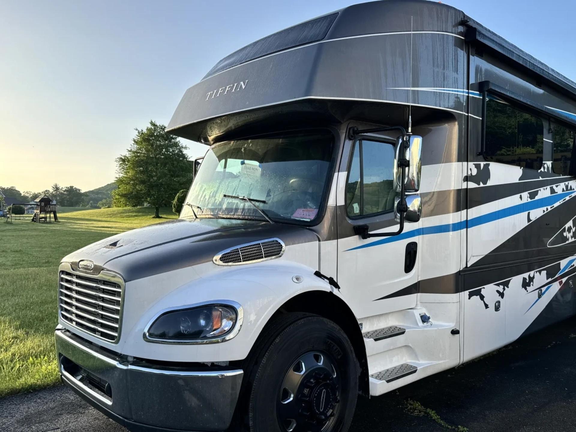 2022 TIFFIN ALLEGRO BAY 38BB
