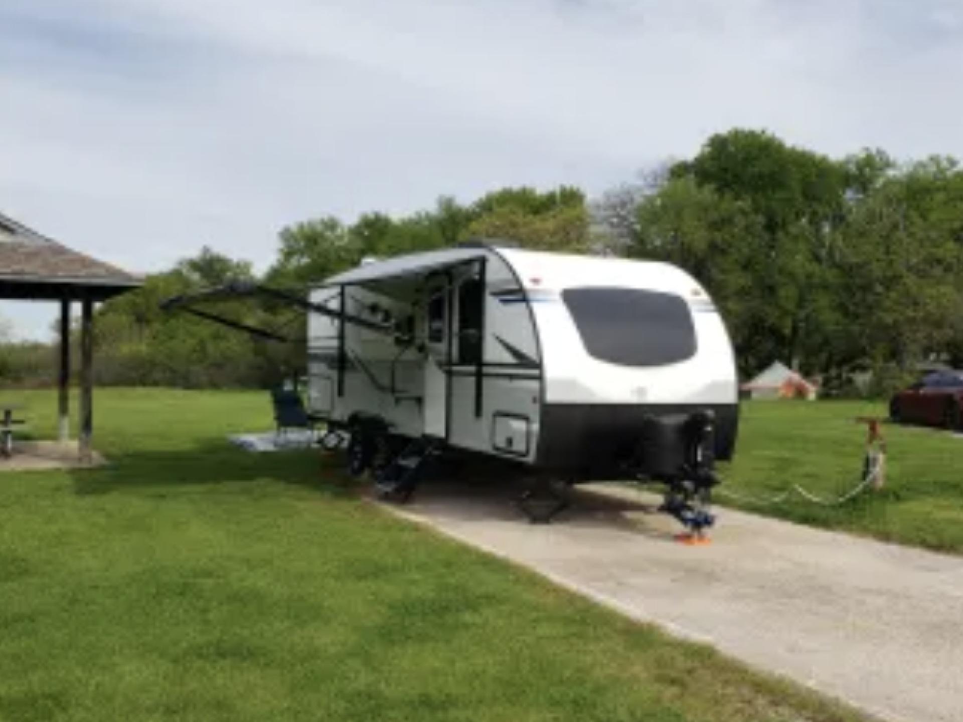 2022 VENTURE SONIC 211VDB