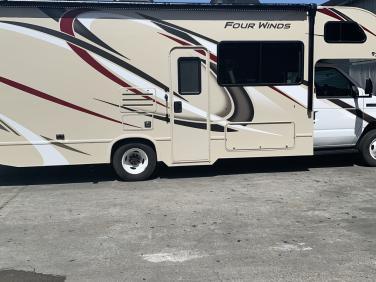 2020 THOR MOTOR COACH FOUR WINDS 26B