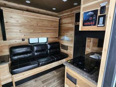 2022 GLACIER ICE HOUSE EXPLORER 22