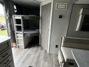 2024 COACHMEN CATALINA 263BHSCK