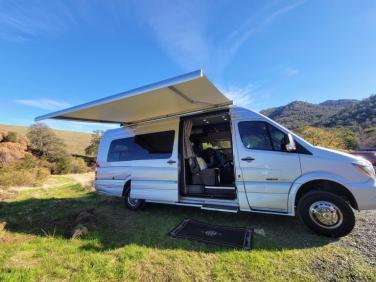 2017 ROADTREK RS-ADVENTUROUS XL