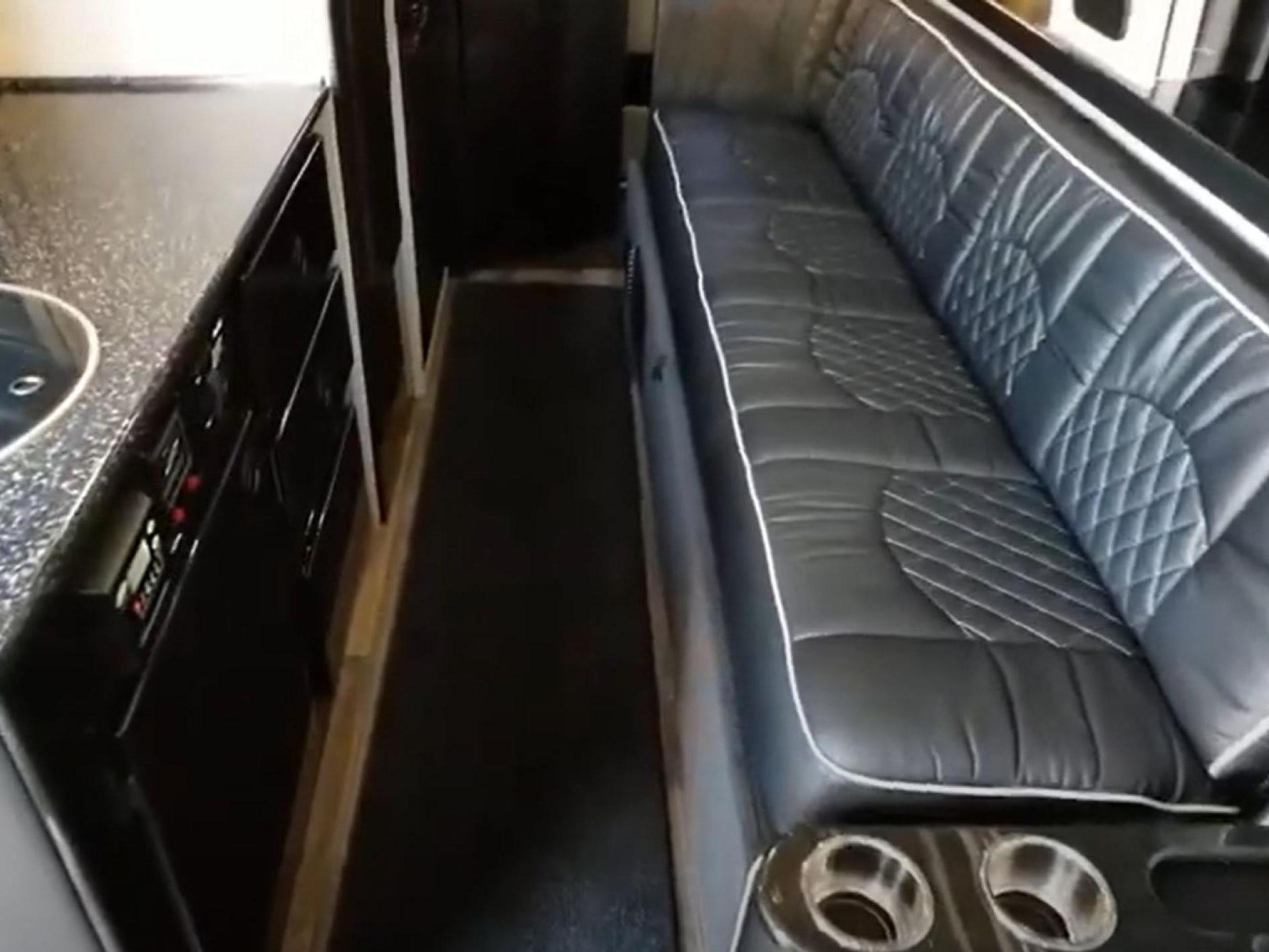 2017 CHINOOK BAYSIDE S4