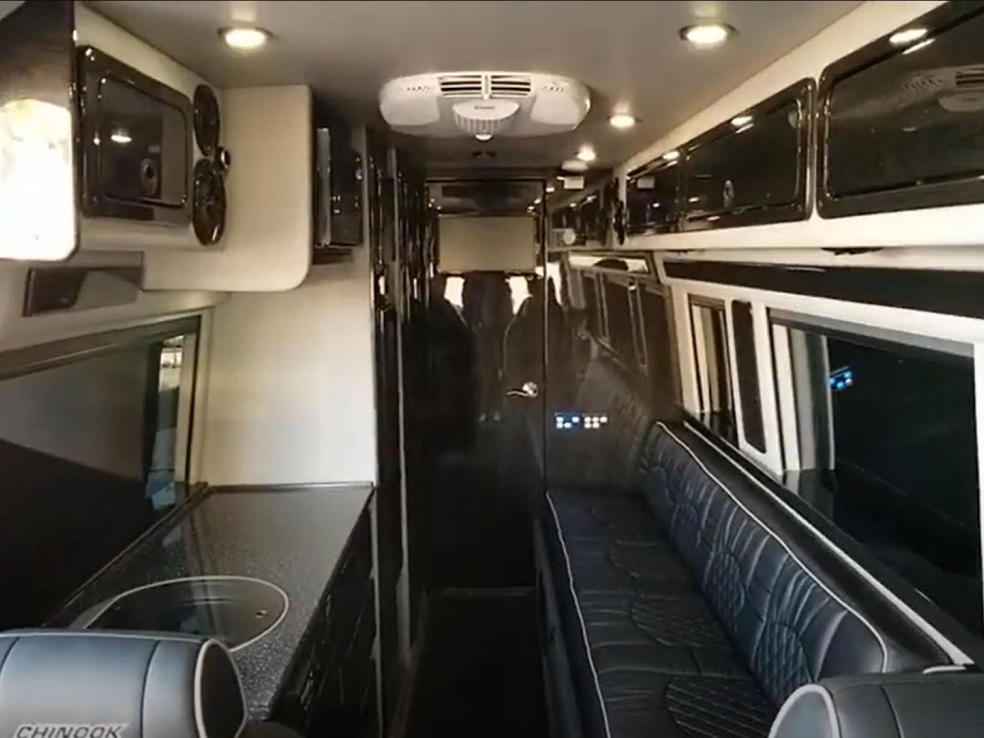 2017 CHINOOK BAYSIDE S4