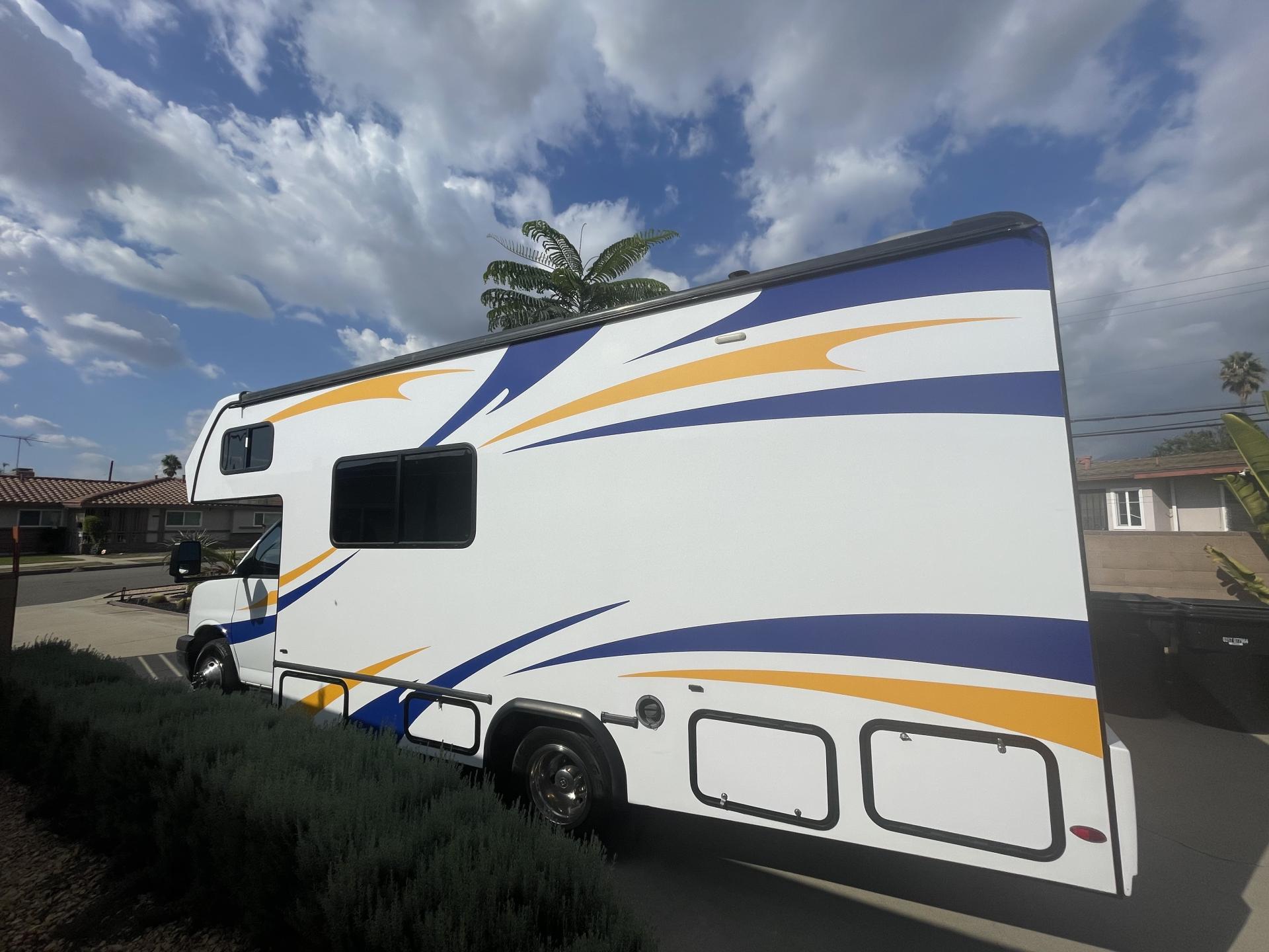 2022 FOREST RIVER SUNSEEKER LE 2150SC