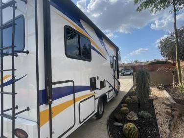 2022 FOREST RIVER SUNSEEKER LE 2150SC
