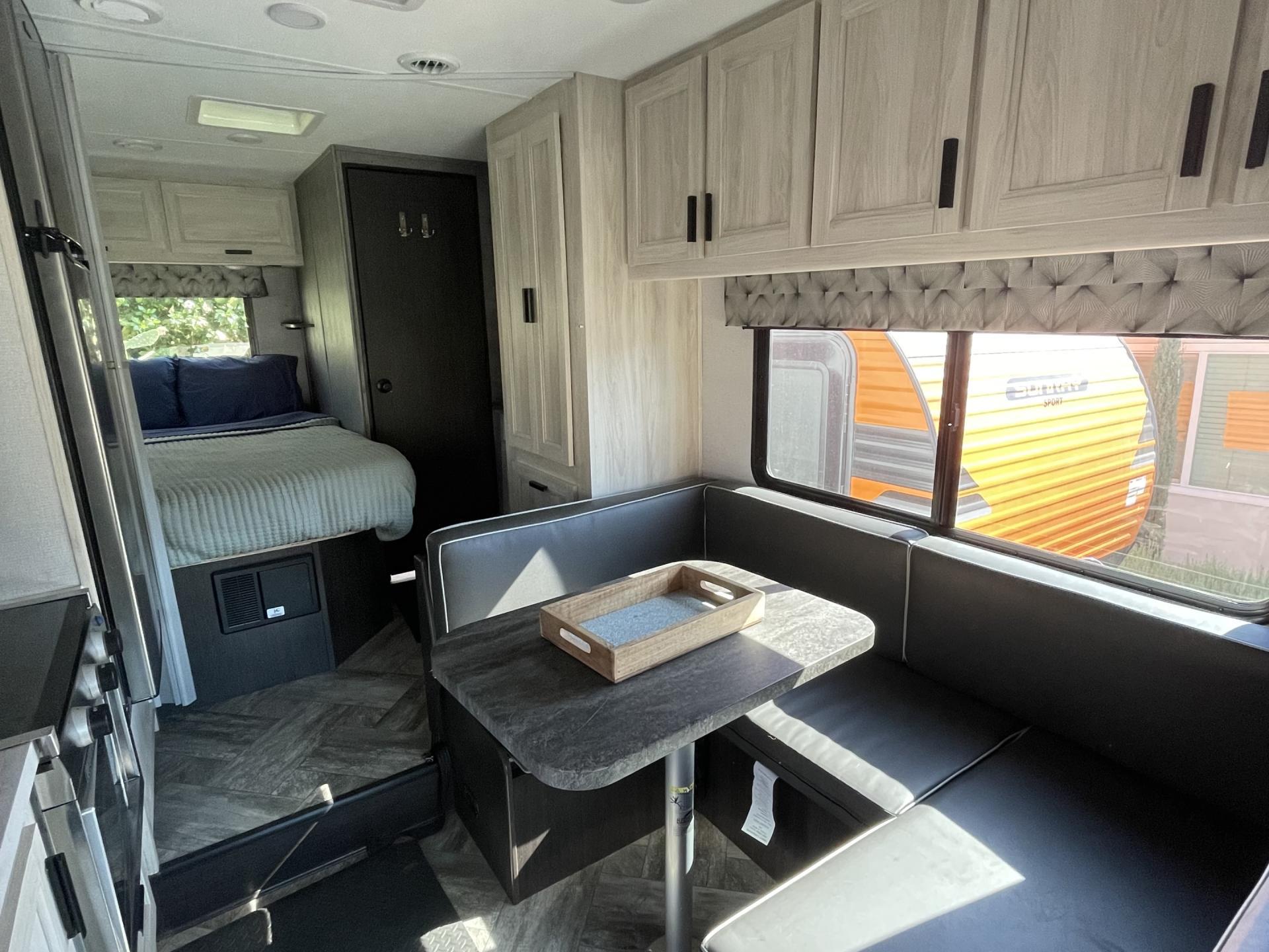 2022 FOREST RIVER SUNSEEKER LE 2150SC