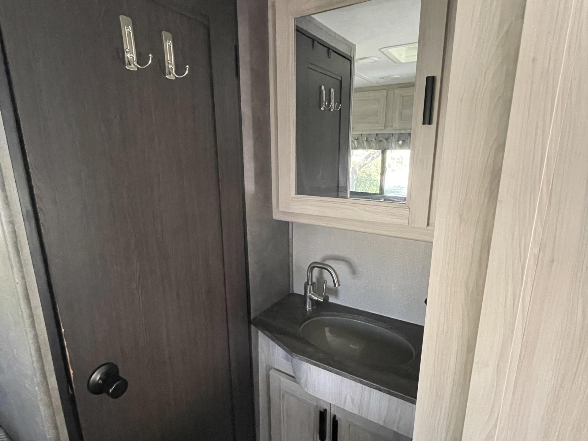 2022 FOREST RIVER SUNSEEKER LE 2150SC