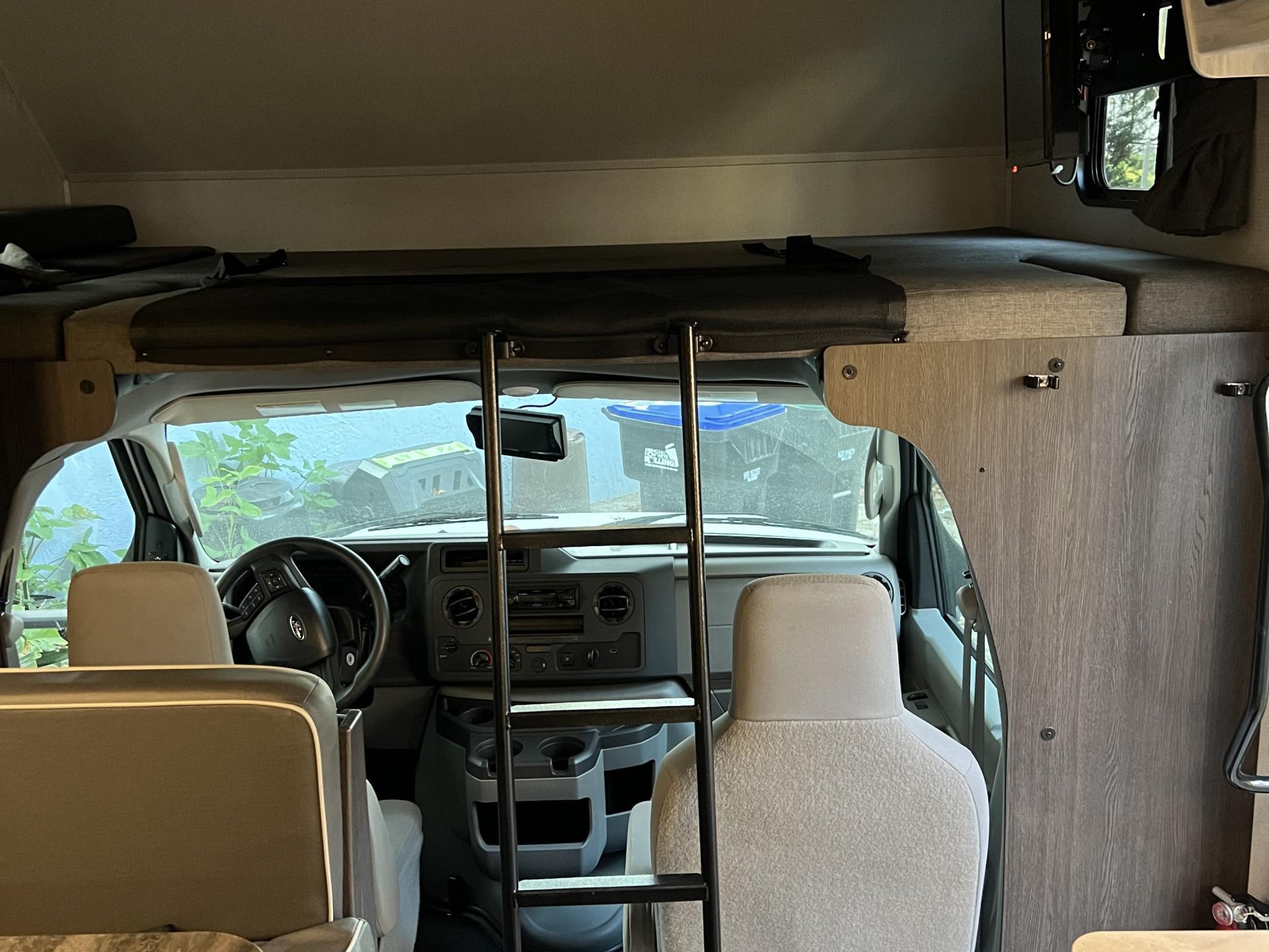 2022 FOREST RIVER SUNSEEKER LE 2150SC