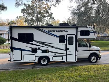2022 FOREST RIVER SUNSEEKER LE 2150SC