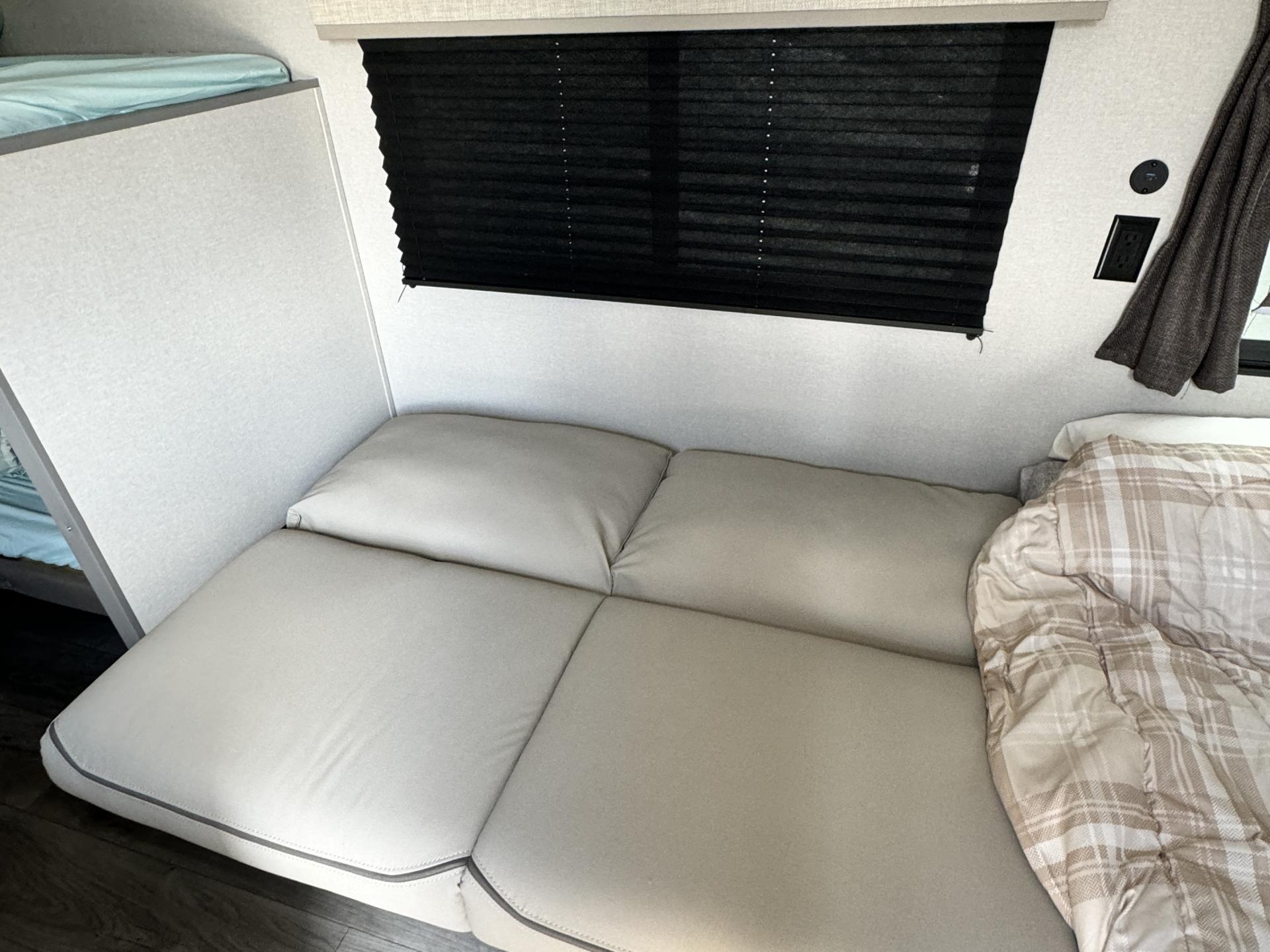 2024 COACHMEN CATALINA SUMMIT 164BHX
