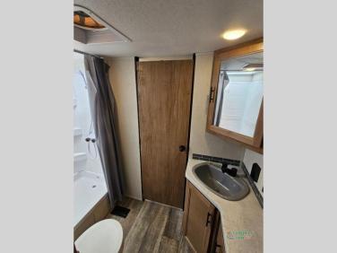 2023 FOREST RIVER CHEROKEE 263GDK