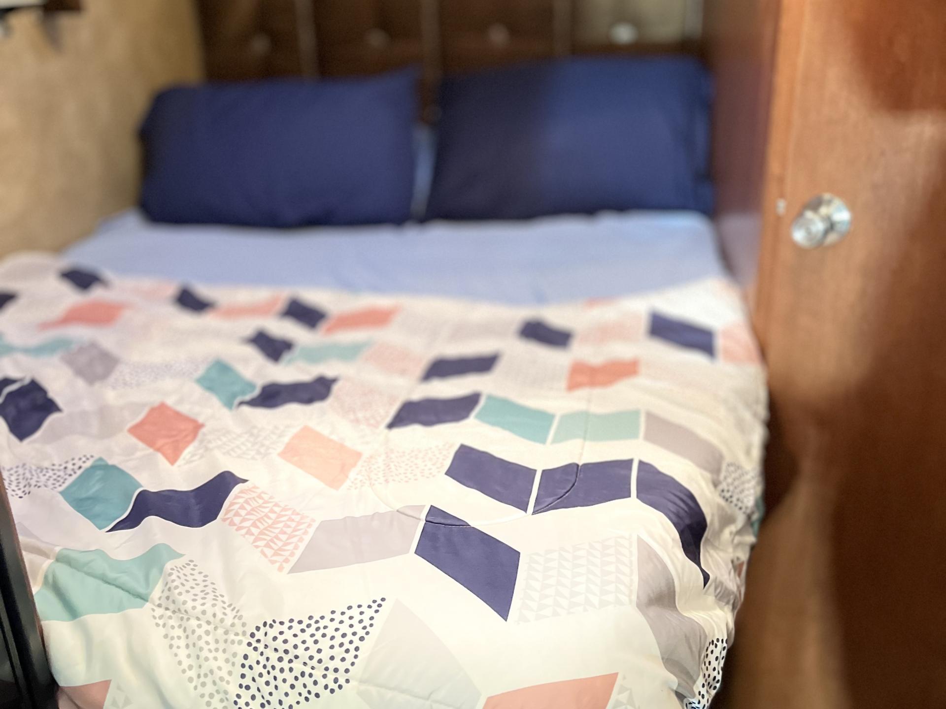 2015 WINNEBAGO MINNIE WINNIE 22R