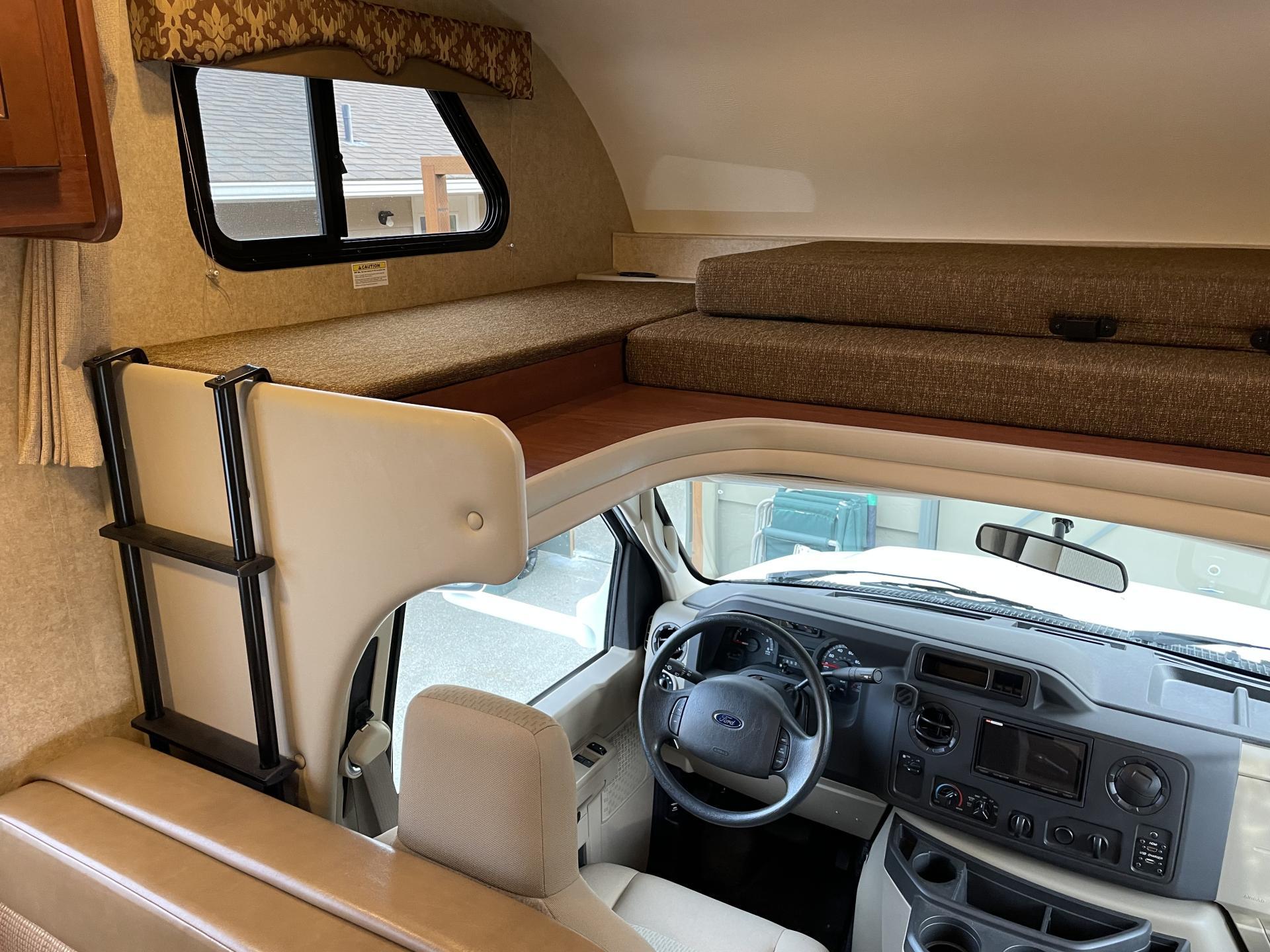 2017 THOR MOTOR COACH FREEDOM ELITE 23H