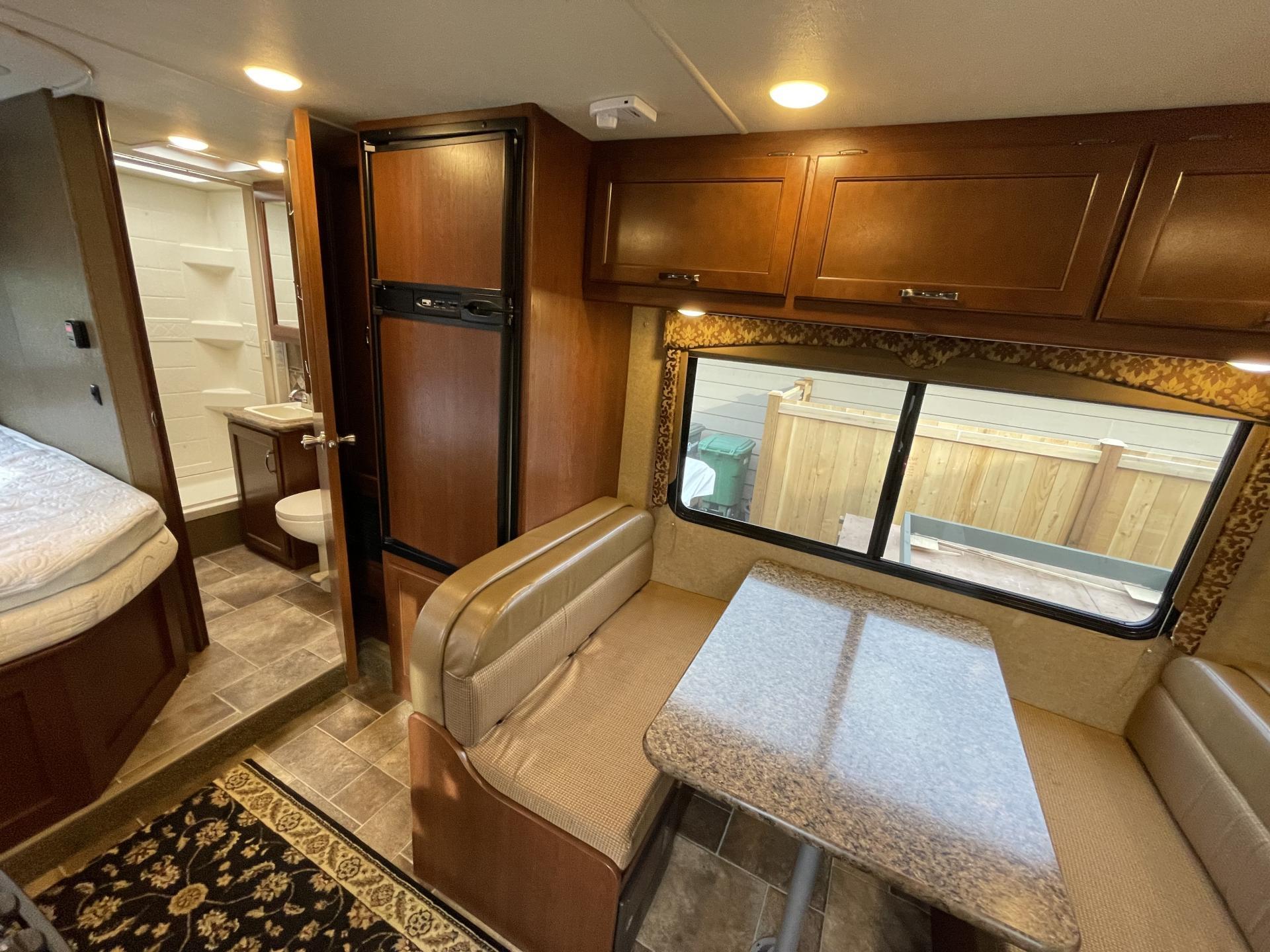 2017 THOR MOTOR COACH FREEDOM ELITE 23H