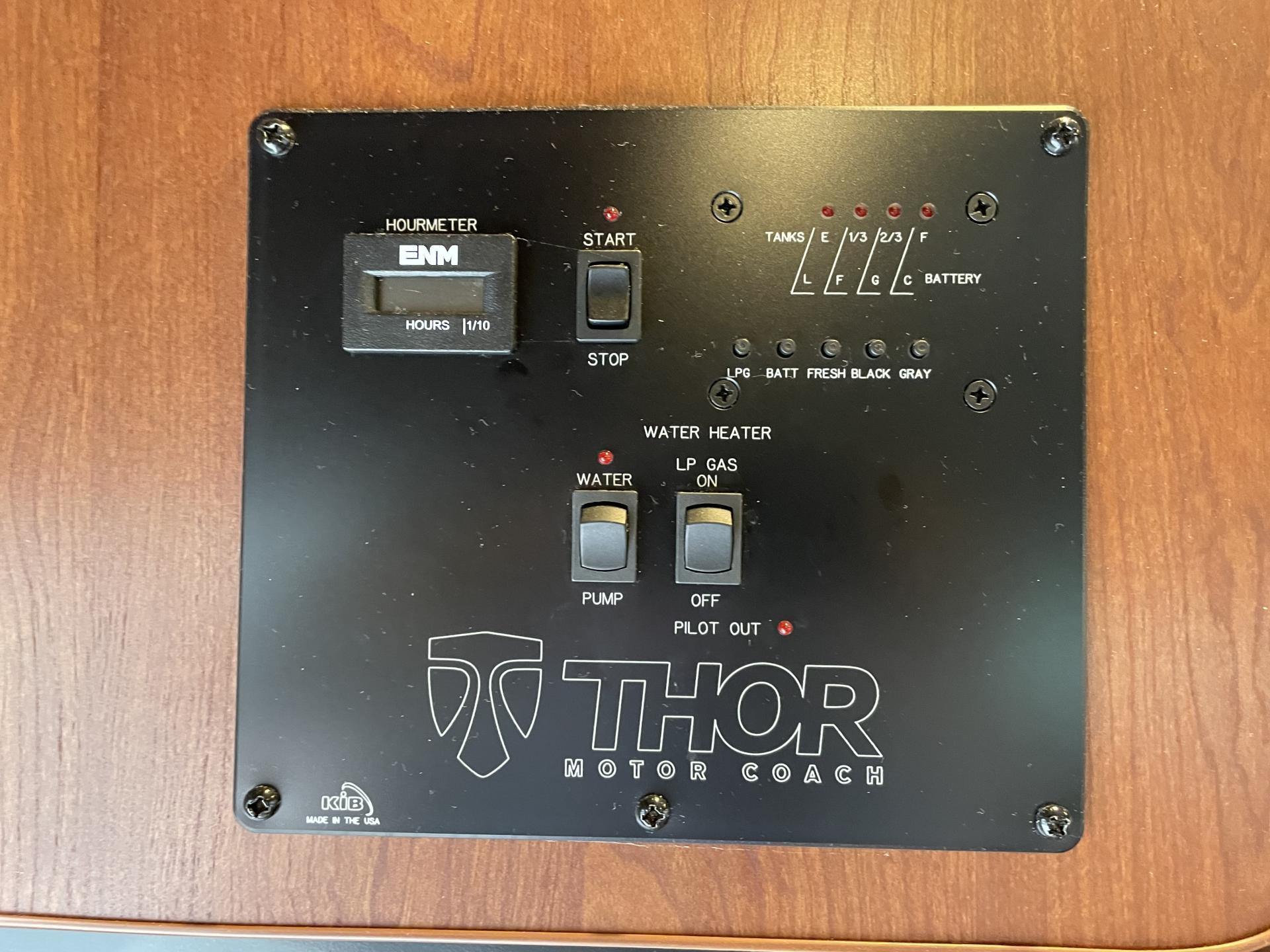 2017 THOR MOTOR COACH FREEDOM ELITE 23H