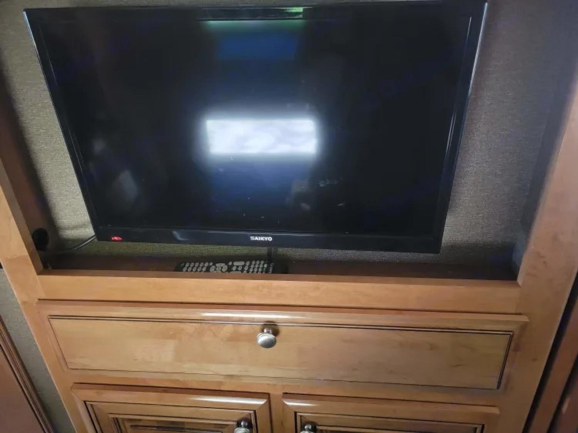 2016 THOR MOTOR COACH PALAZZO 33.3