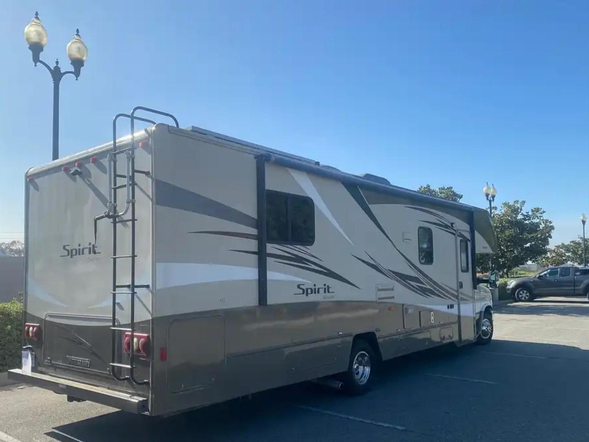 2015 ITASCA SPIRIT SILVER 31KP