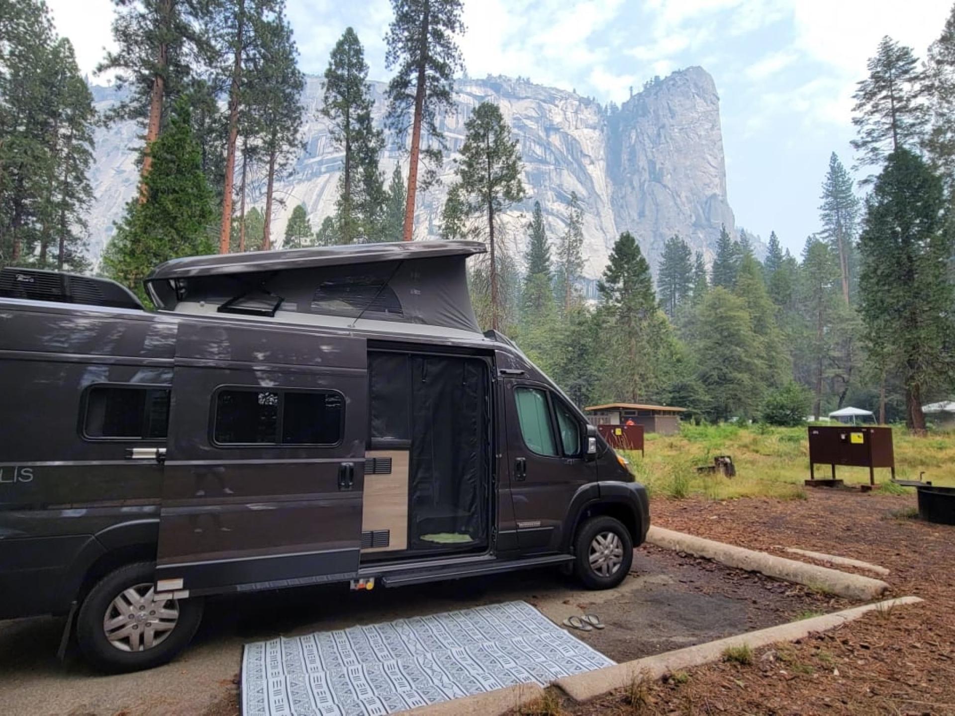 2025 WINNEBAGO SOLIS 59PX