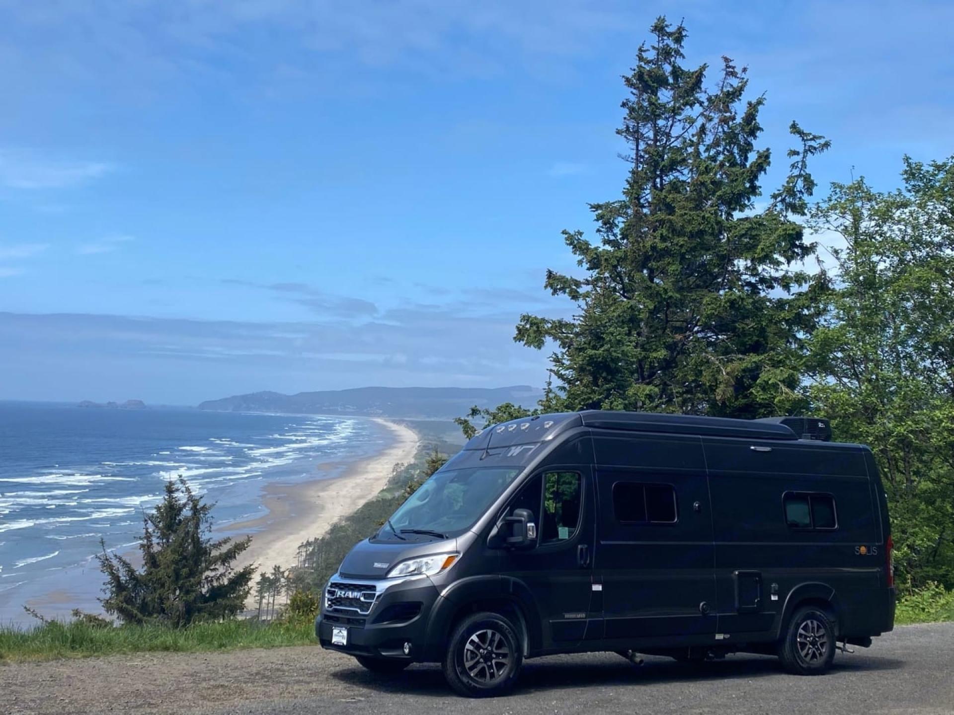 2025 WINNEBAGO SOLIS 59PX