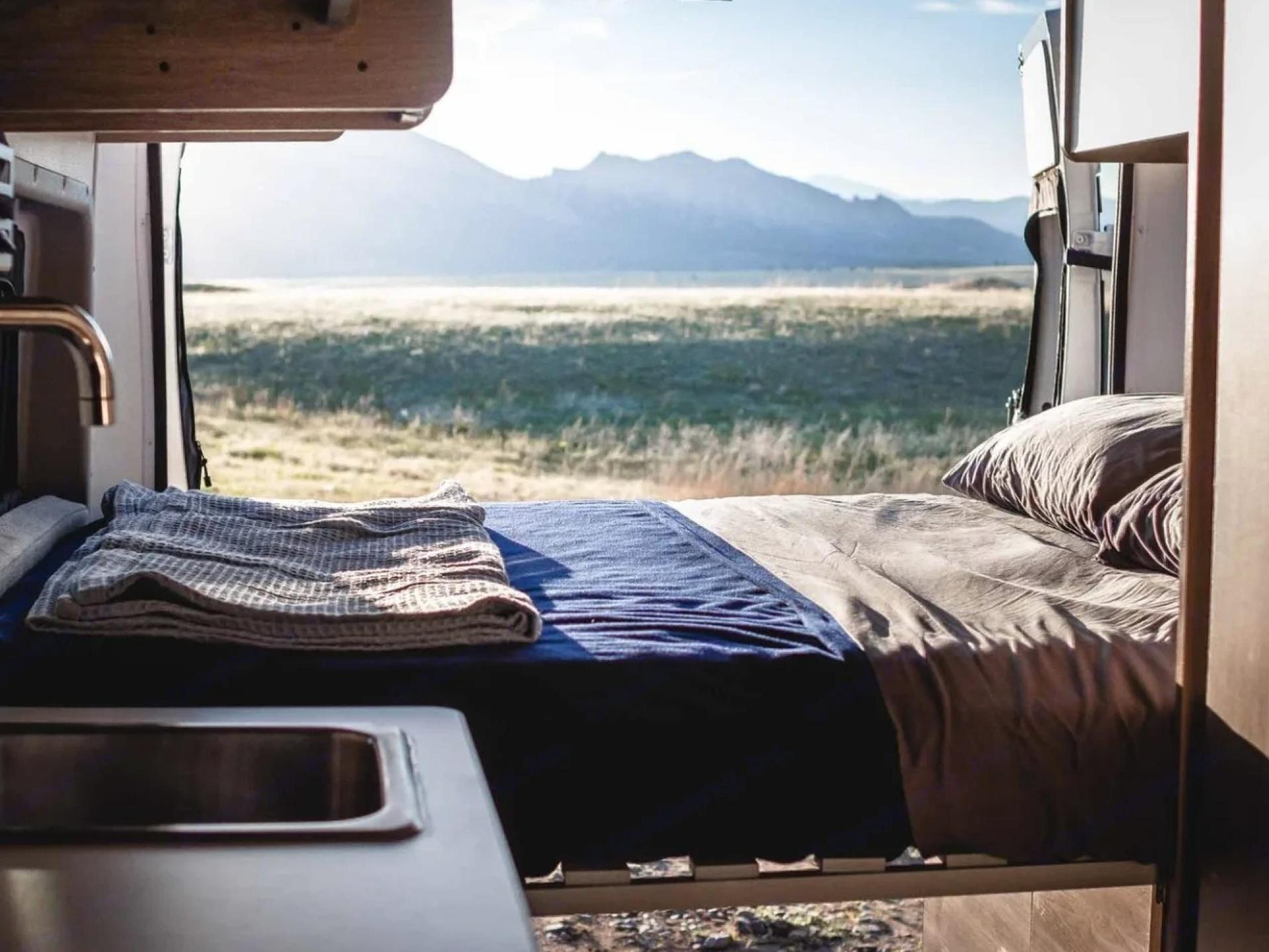 2025 WINNEBAGO SOLIS 59PX
