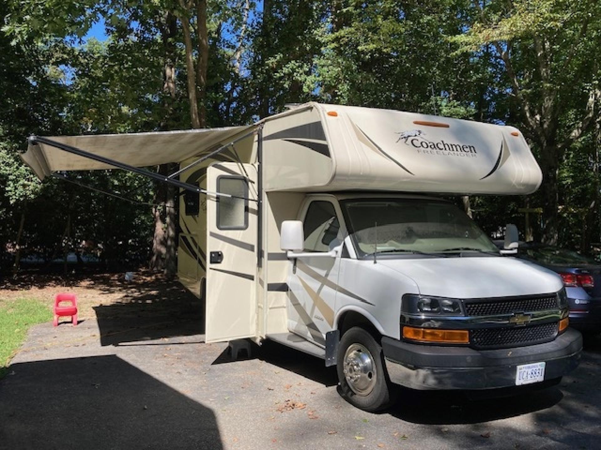 2017 COACHMEN FREELANDER 21QB