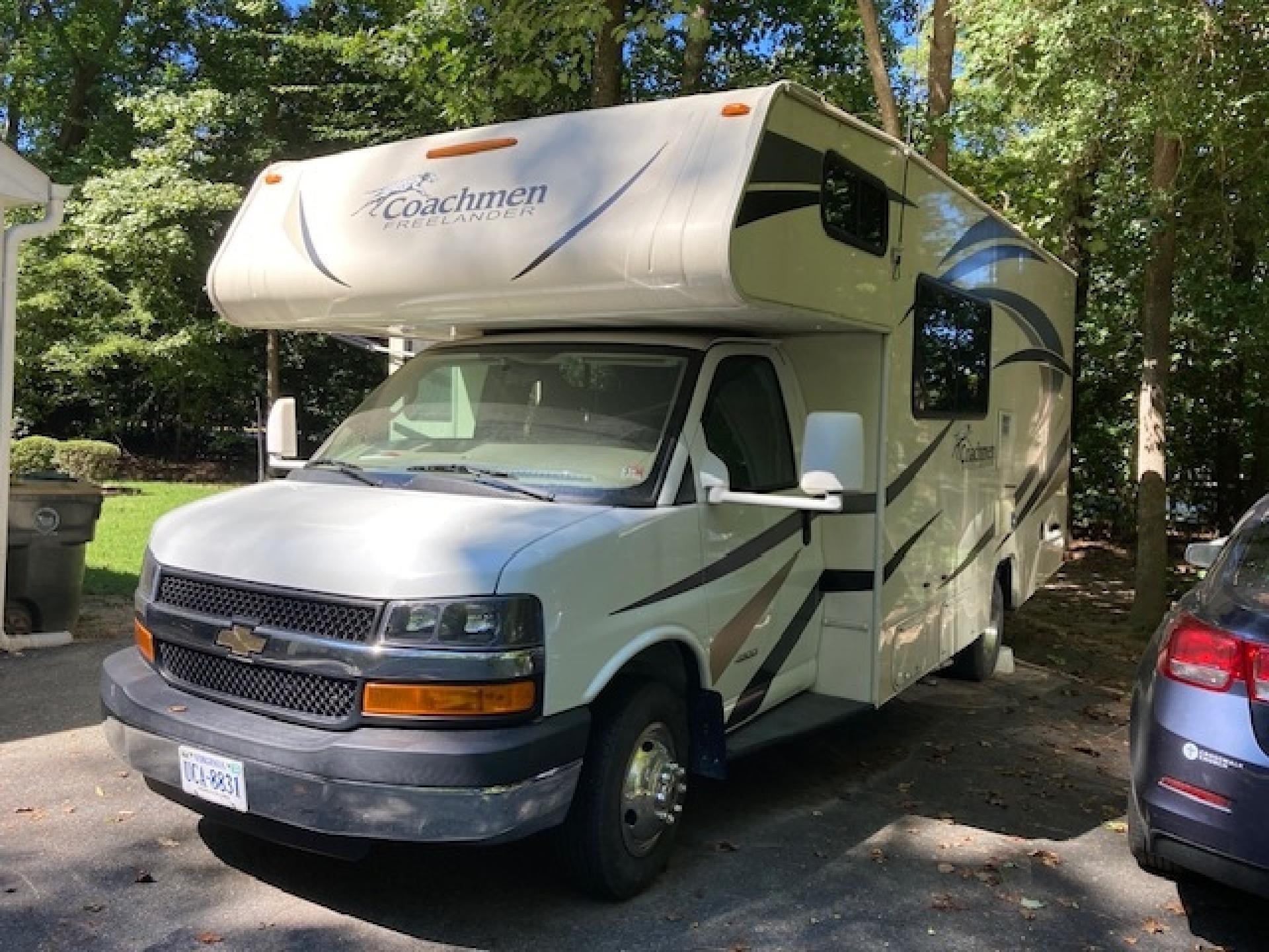 2017 COACHMEN FREELANDER 21QB