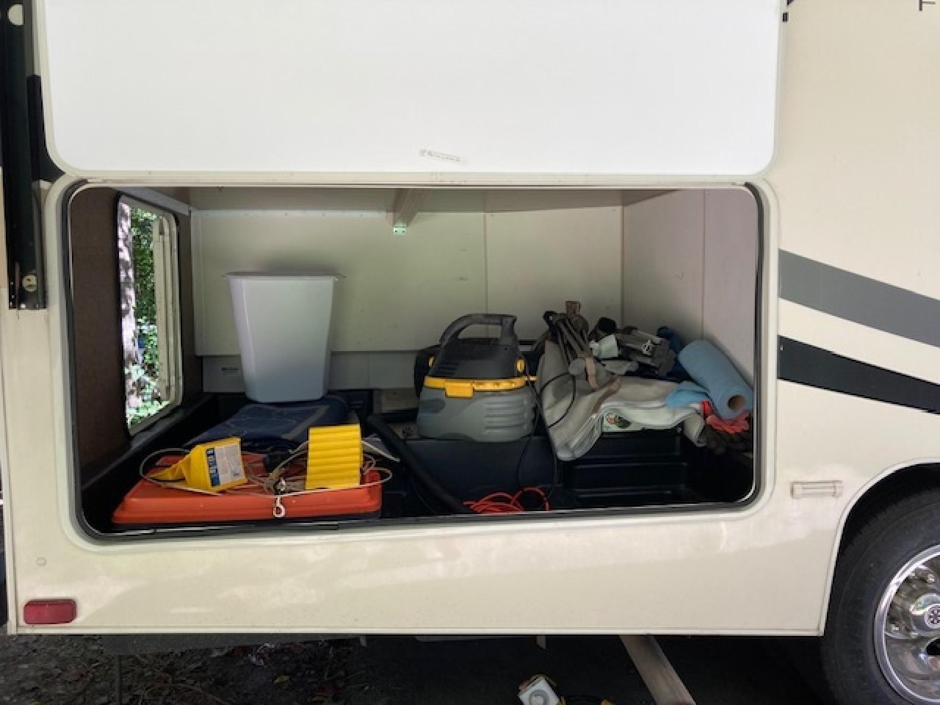 2017 COACHMEN FREELANDER 21QB