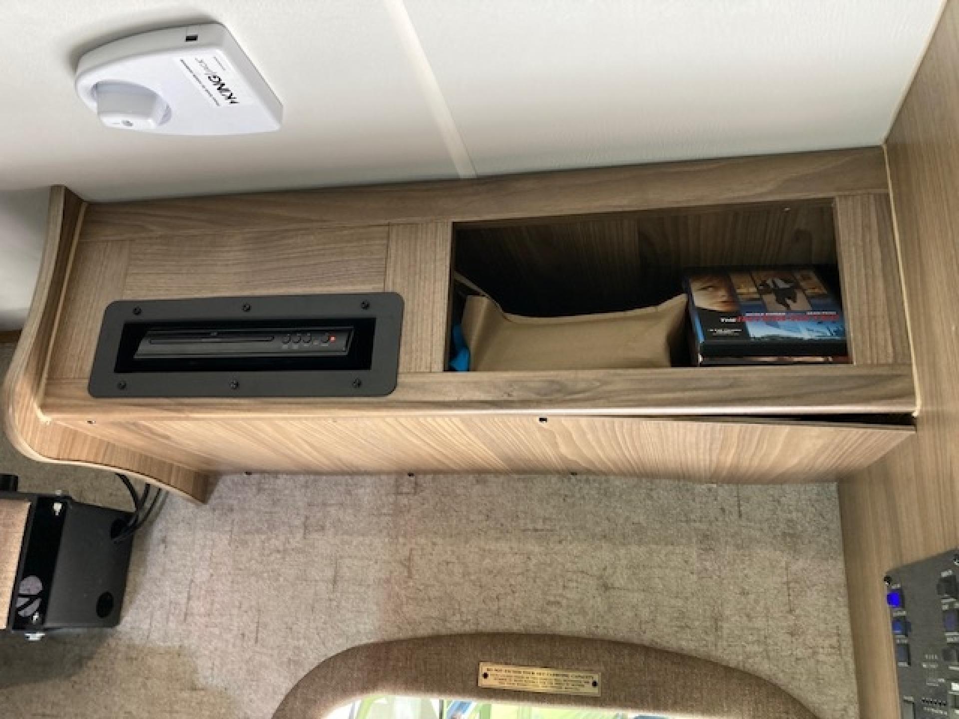 2017 COACHMEN FREELANDER 21QB
