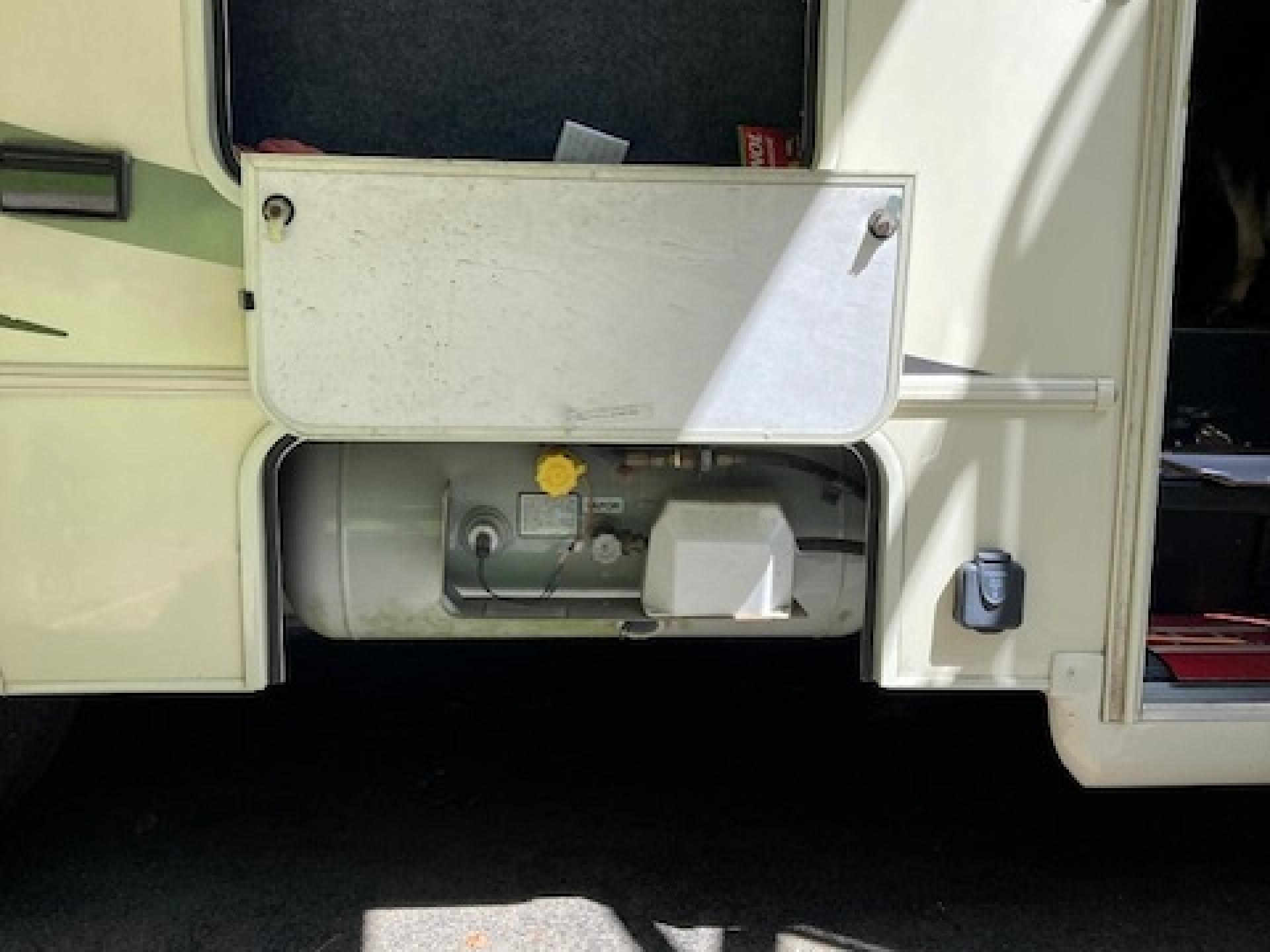 2017 COACHMEN FREELANDER 21QB