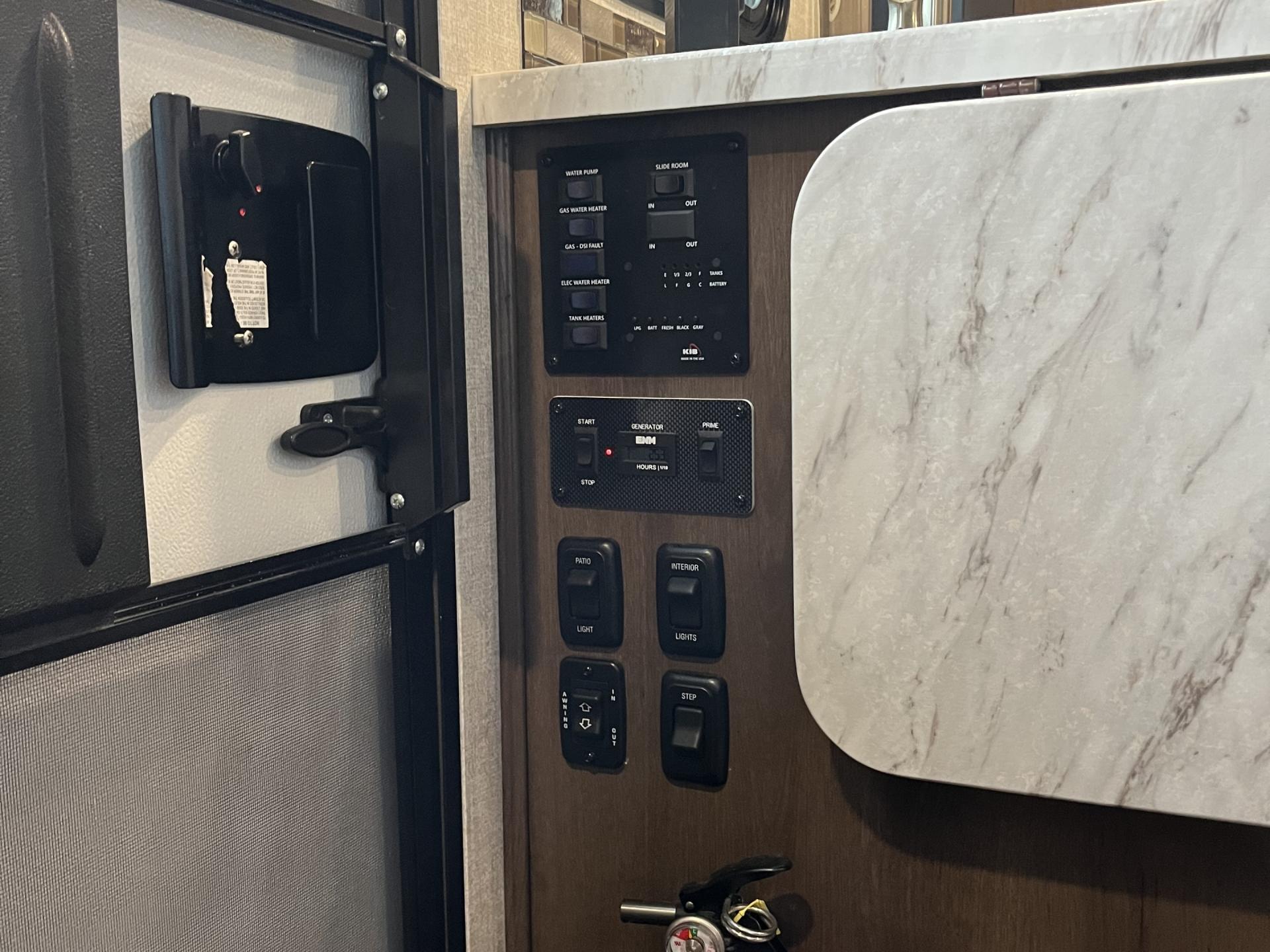 2019 COACHMEN PRISM 2200FS