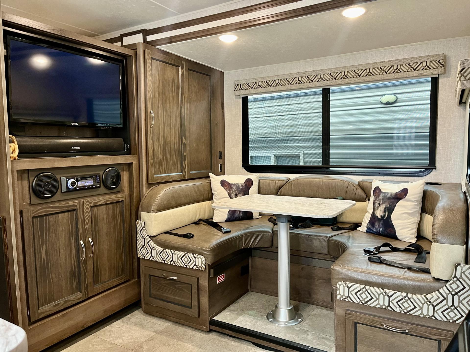 2019 COACHMEN PRISM 2200FS