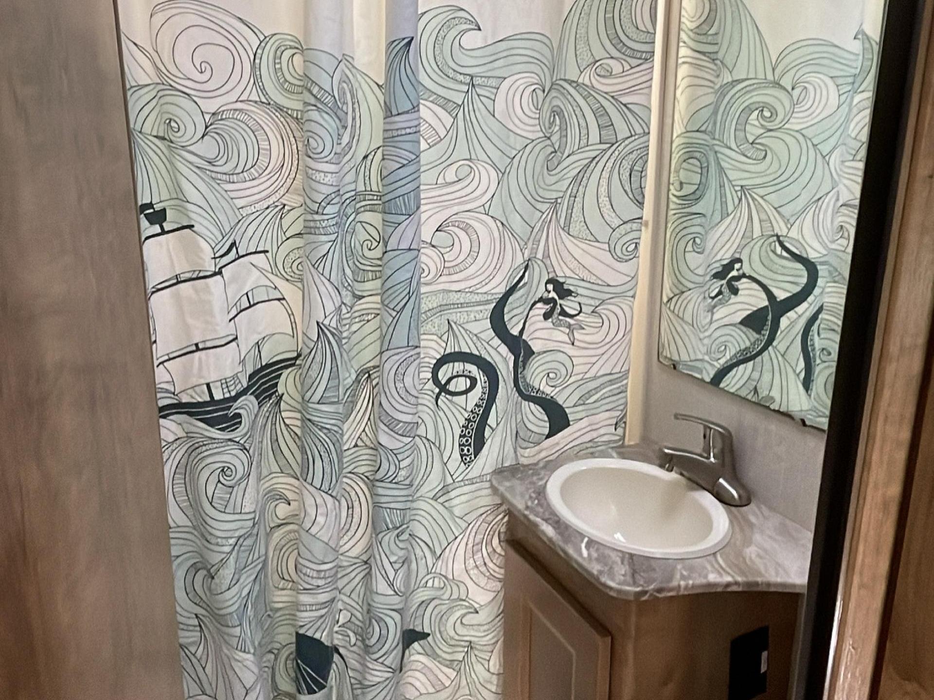 2020 COACHMEN LEPRECHAUN 230CB