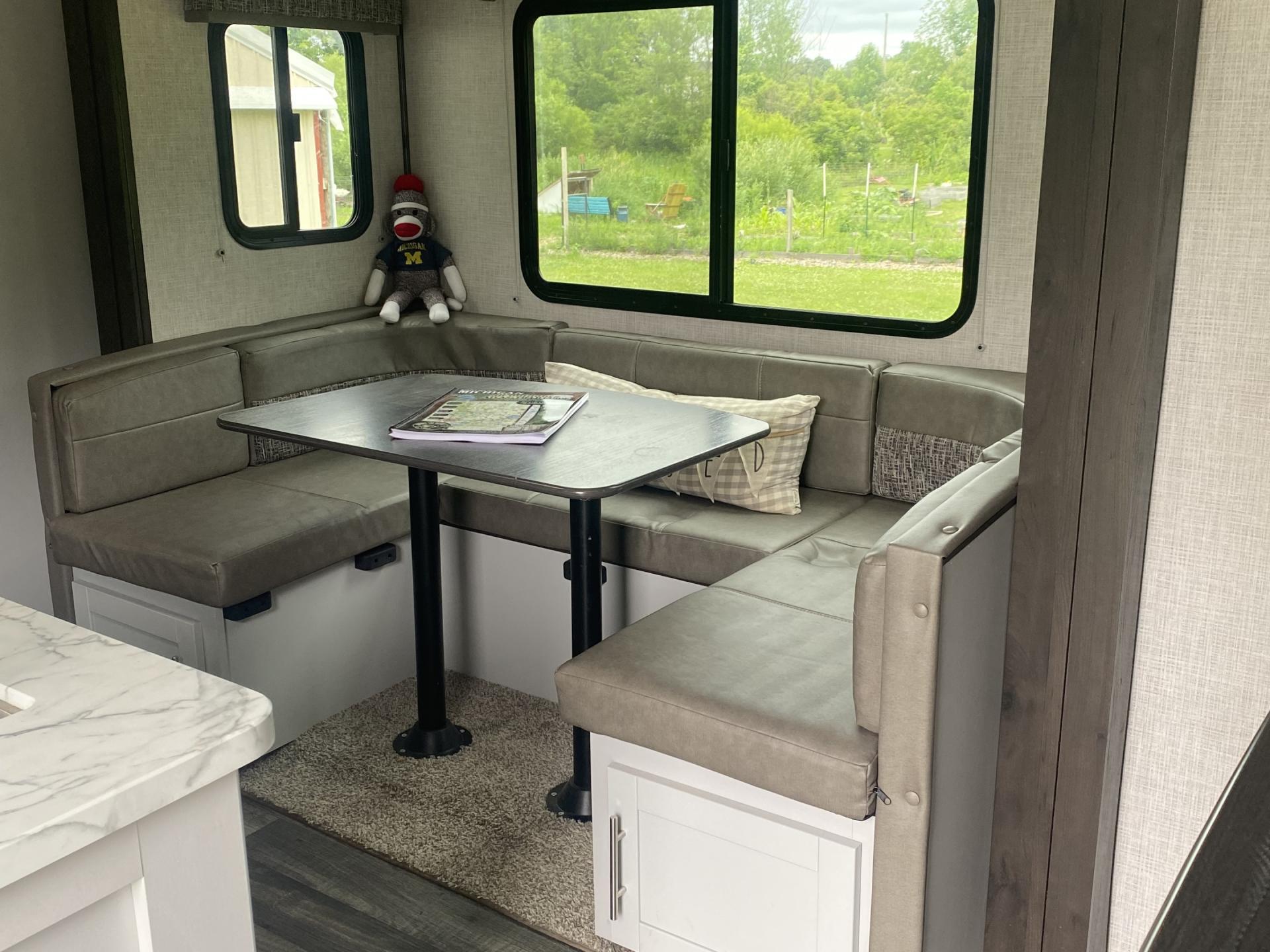 2020 KEYSTONE BULLET 243BHS