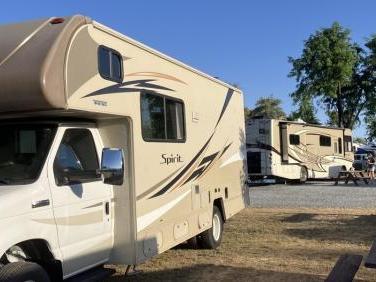 2019 WINNEBAGO SPIRIT 25B