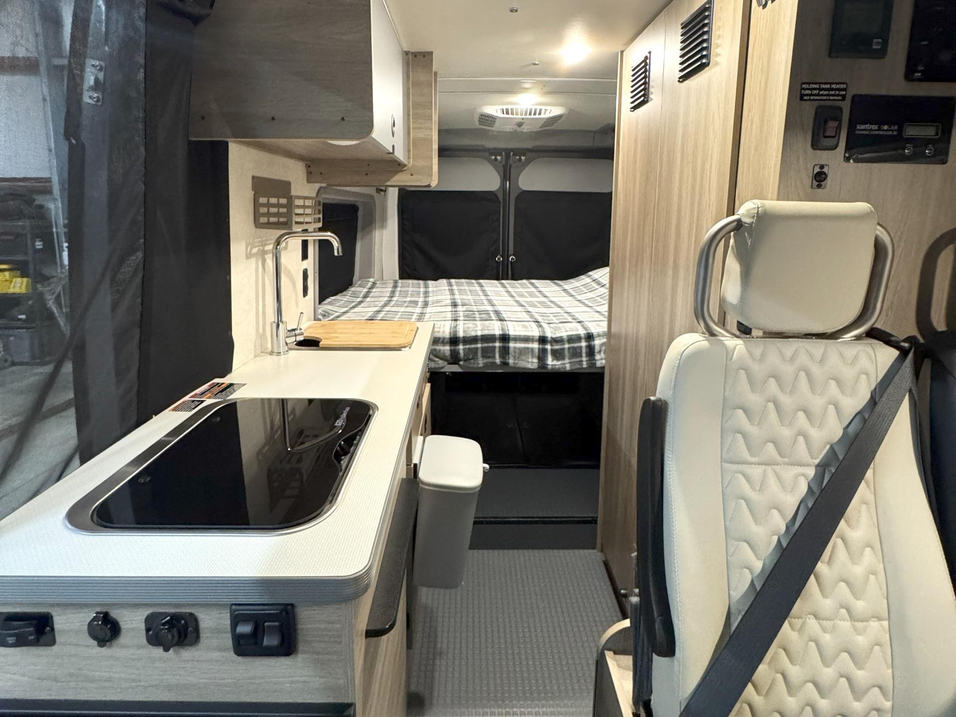 2021 WINNEBAGO SOLIS 59P