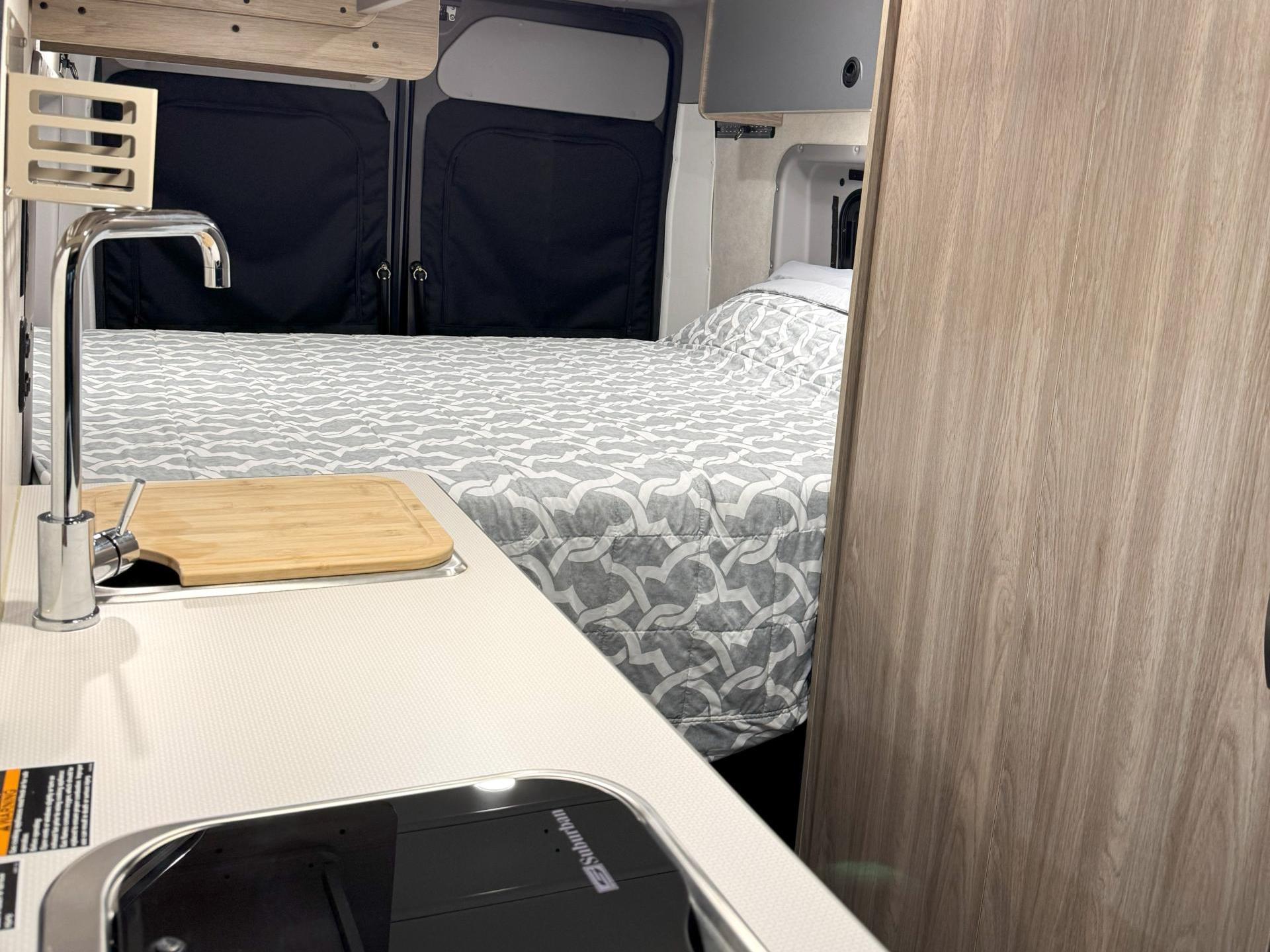 2021 WINNEBAGO SOLIS 59P