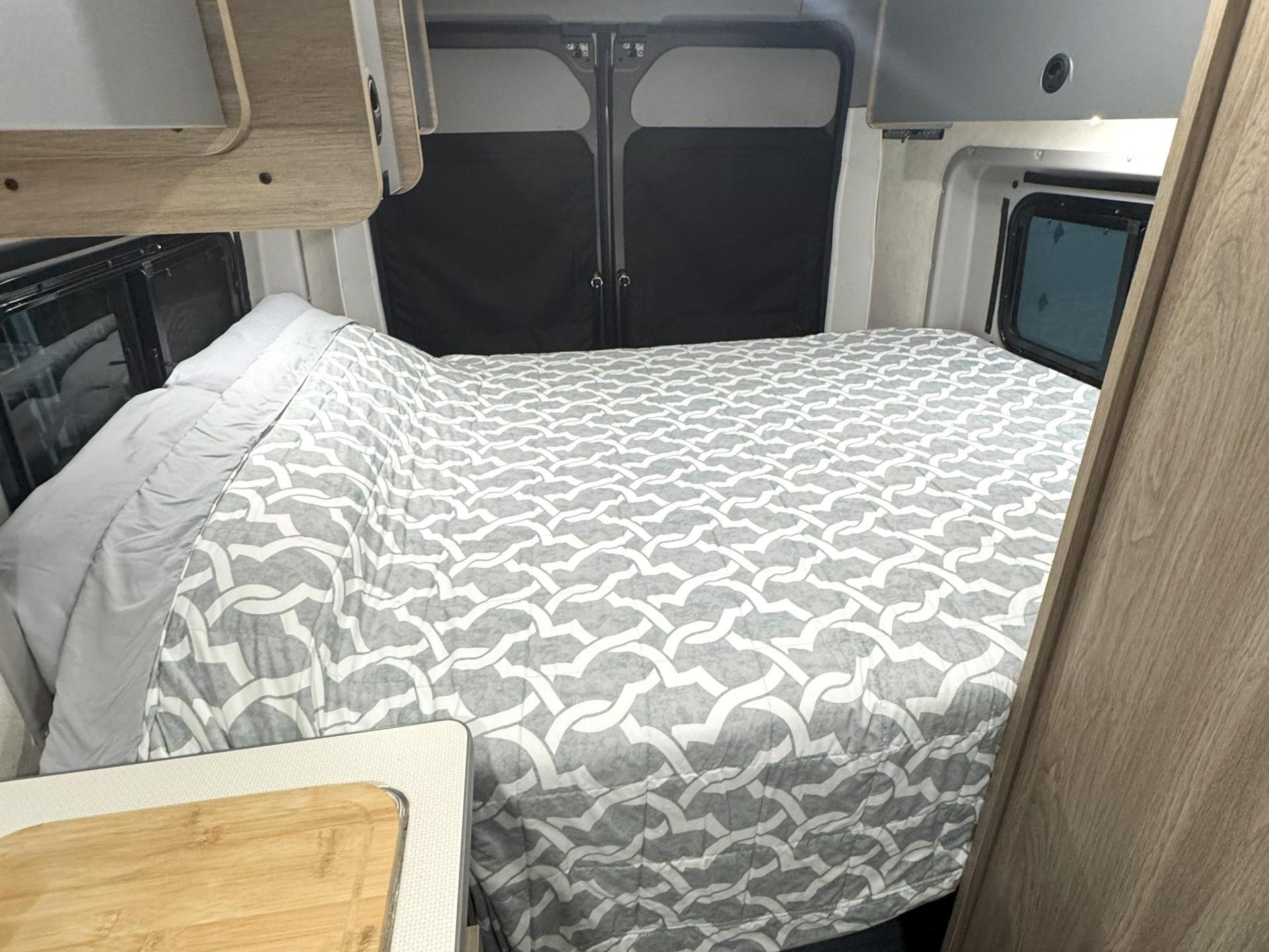 2021 WINNEBAGO SOLIS 59P