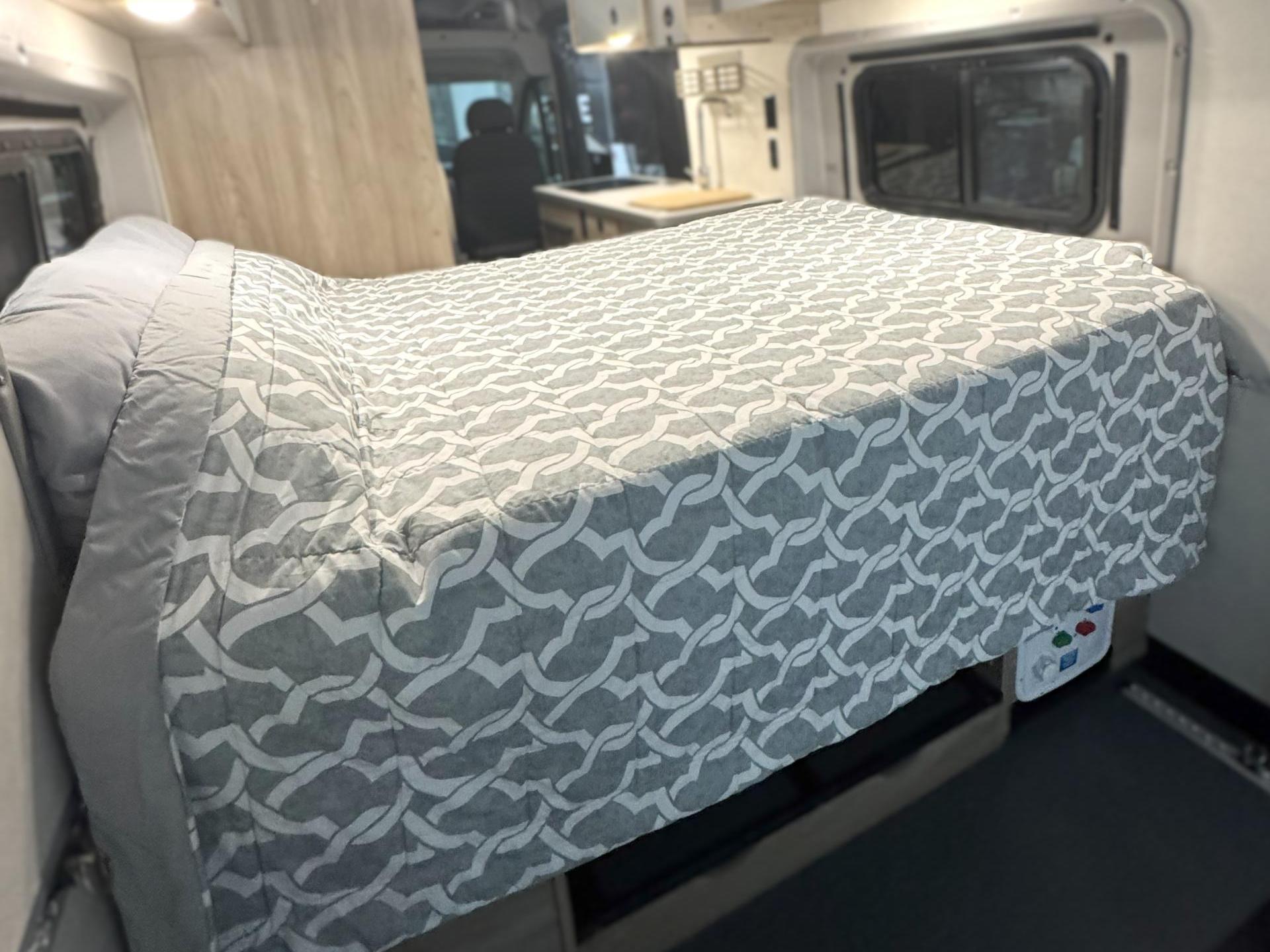 2021 WINNEBAGO SOLIS 59P