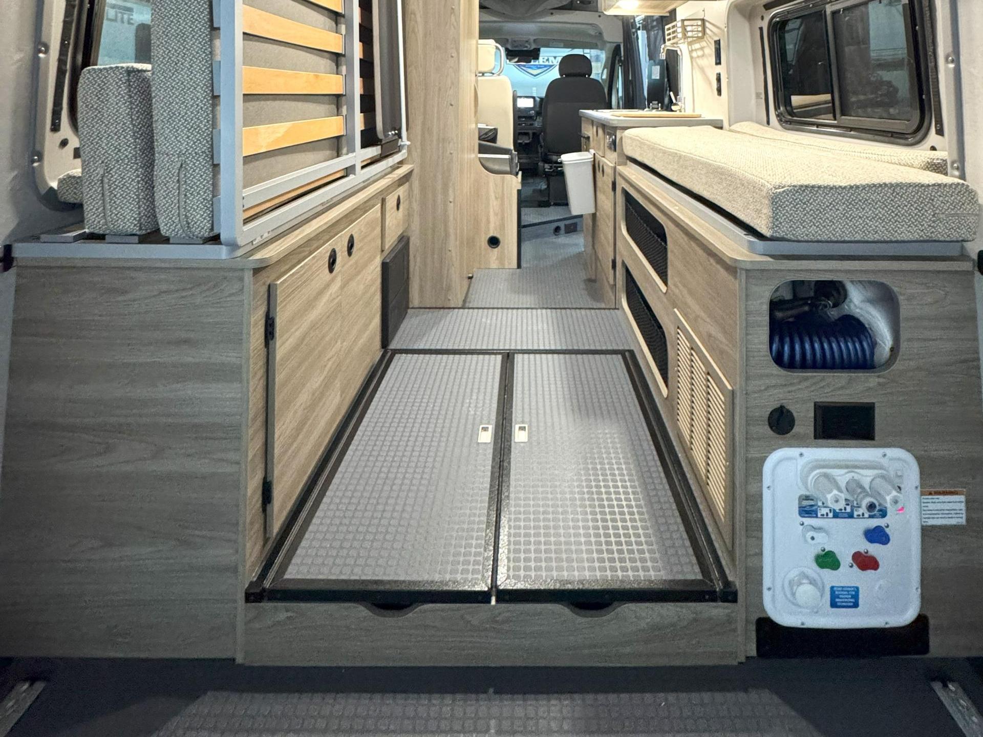 2021 WINNEBAGO SOLIS 59P